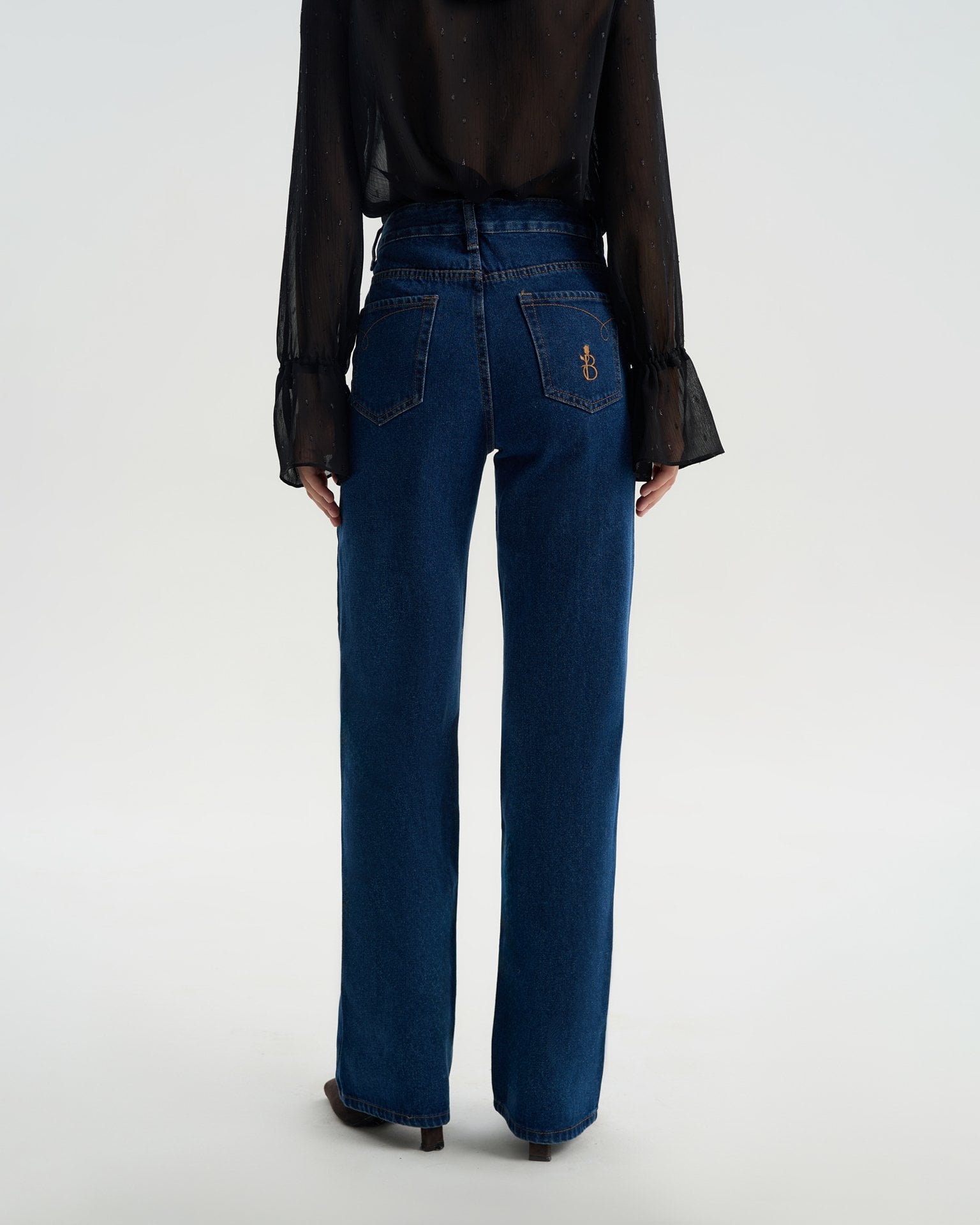 High-waisted wide-leg jeans