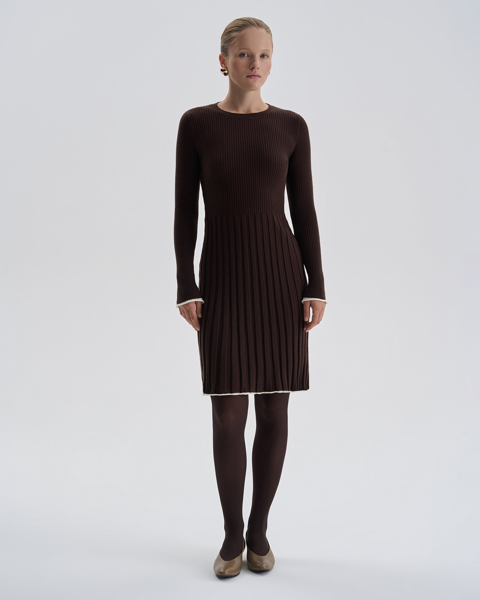Long-sleeved dress