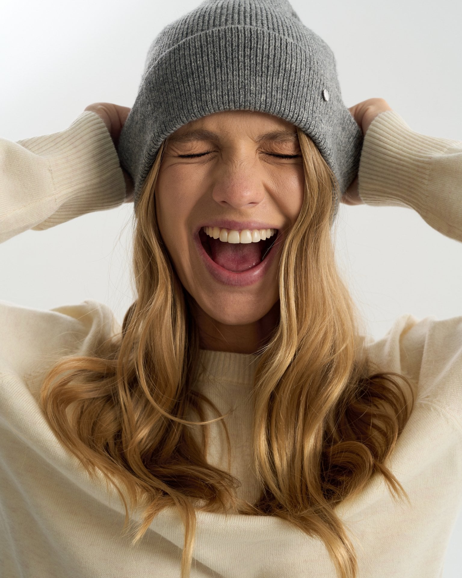 Mixed wool beanie
