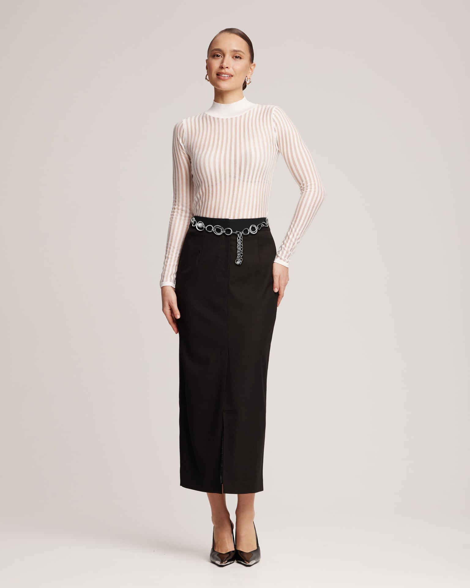 White top with long sleeves