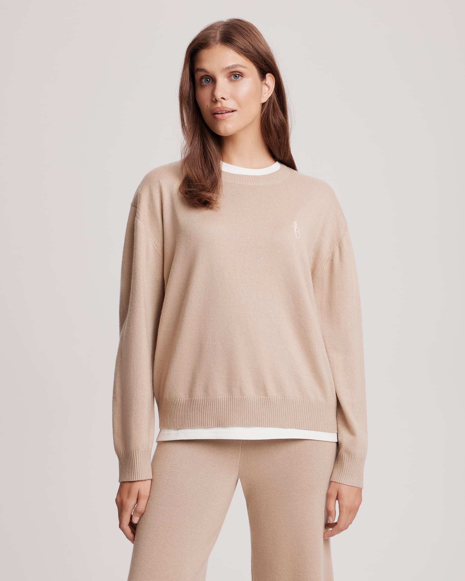 Beige knitted set