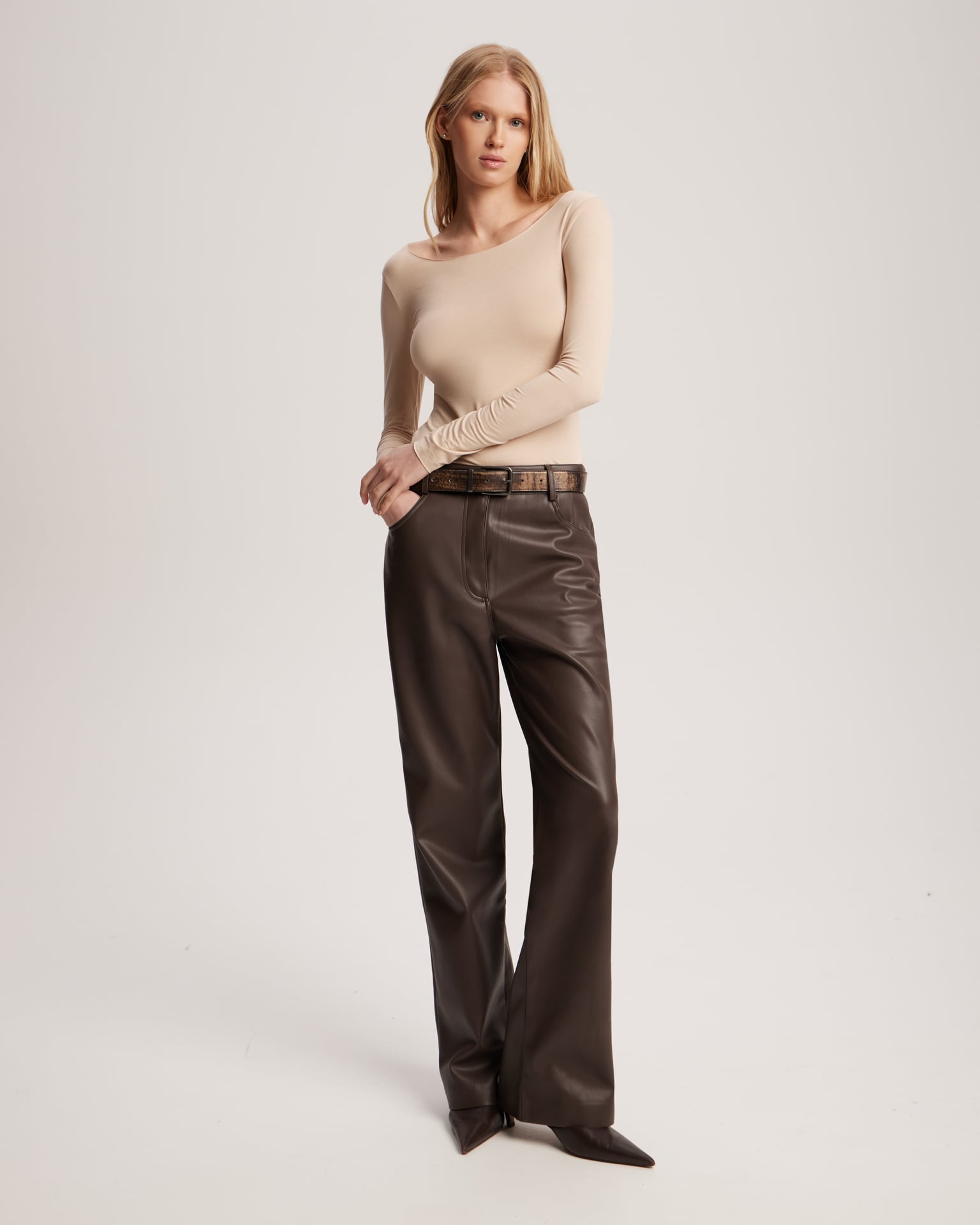 Long-sleeved jumper