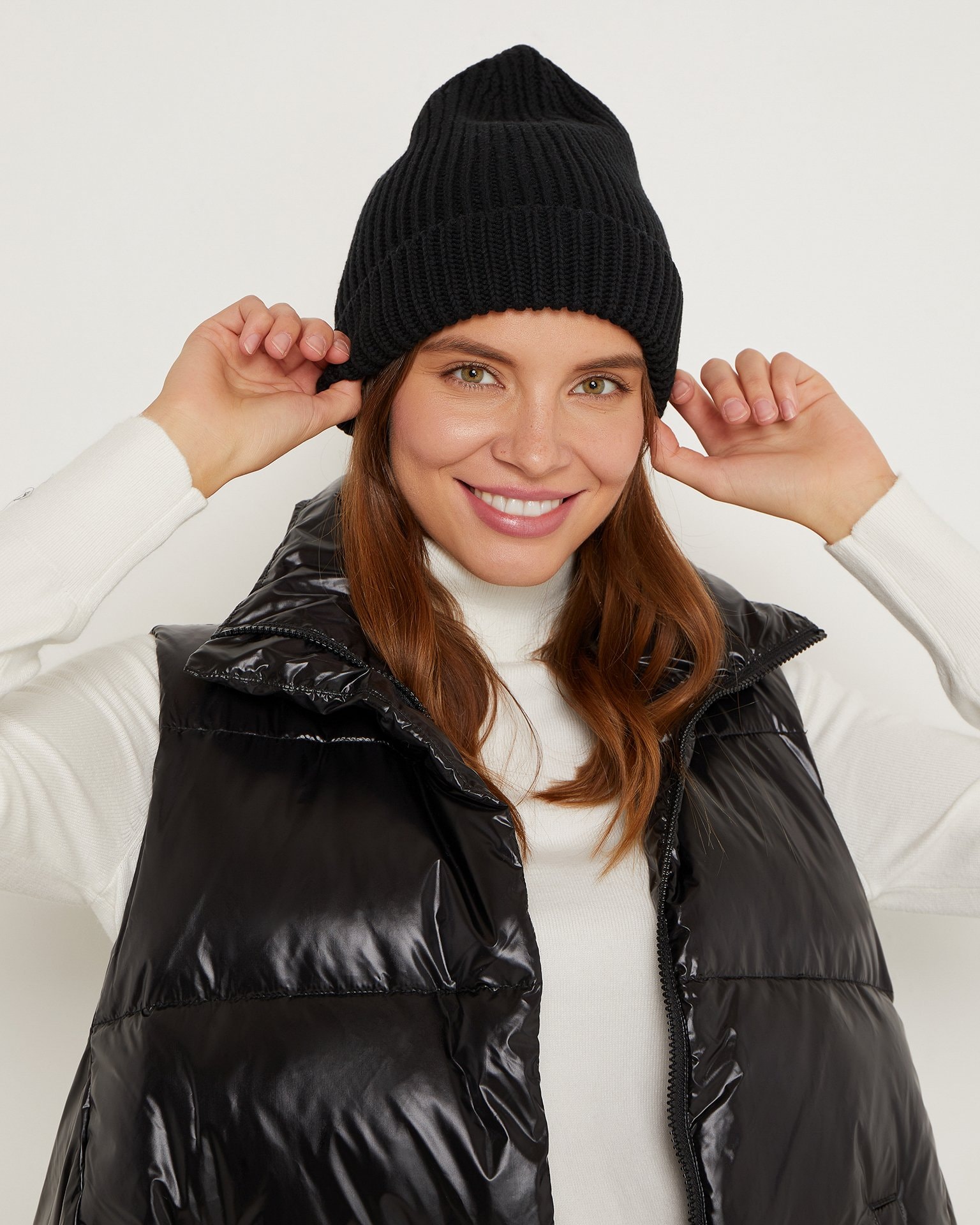 Black beanie, Black