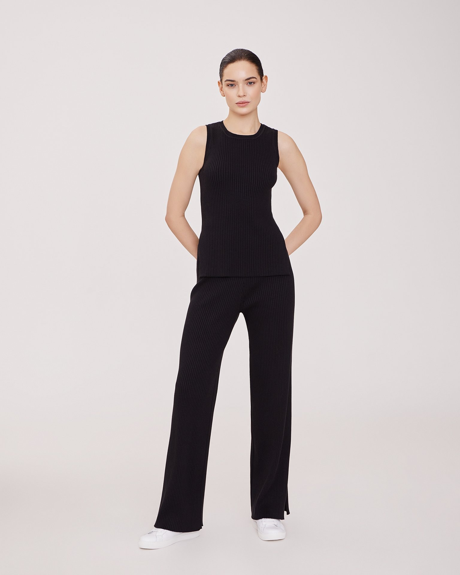 Trousers with side slits, Black
