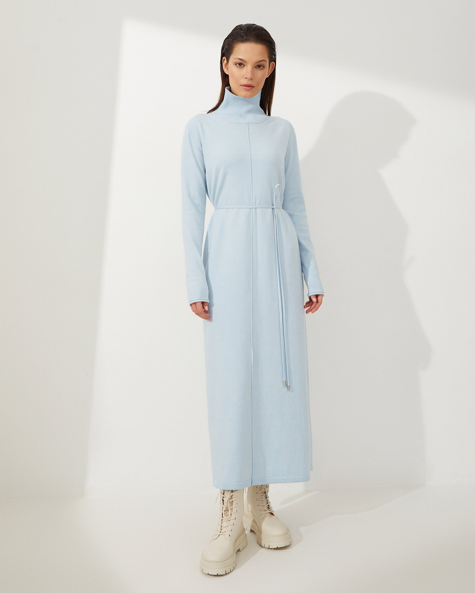 Dress with a stand-up collar, Blue