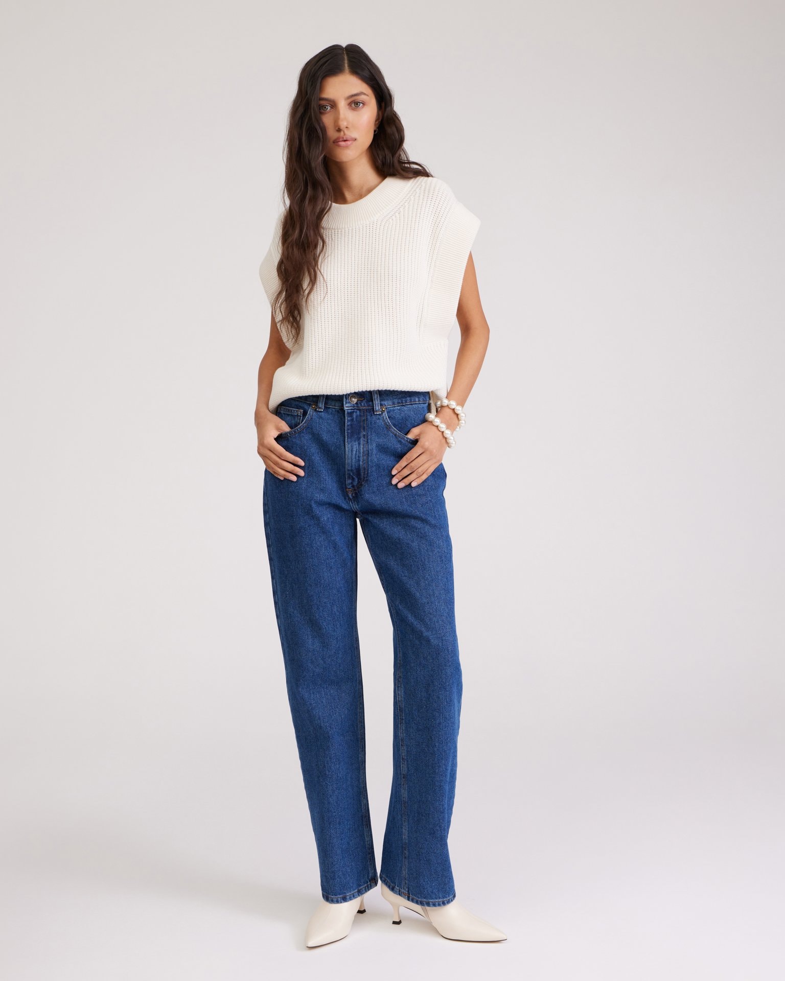 Straight blue jeans, Blue