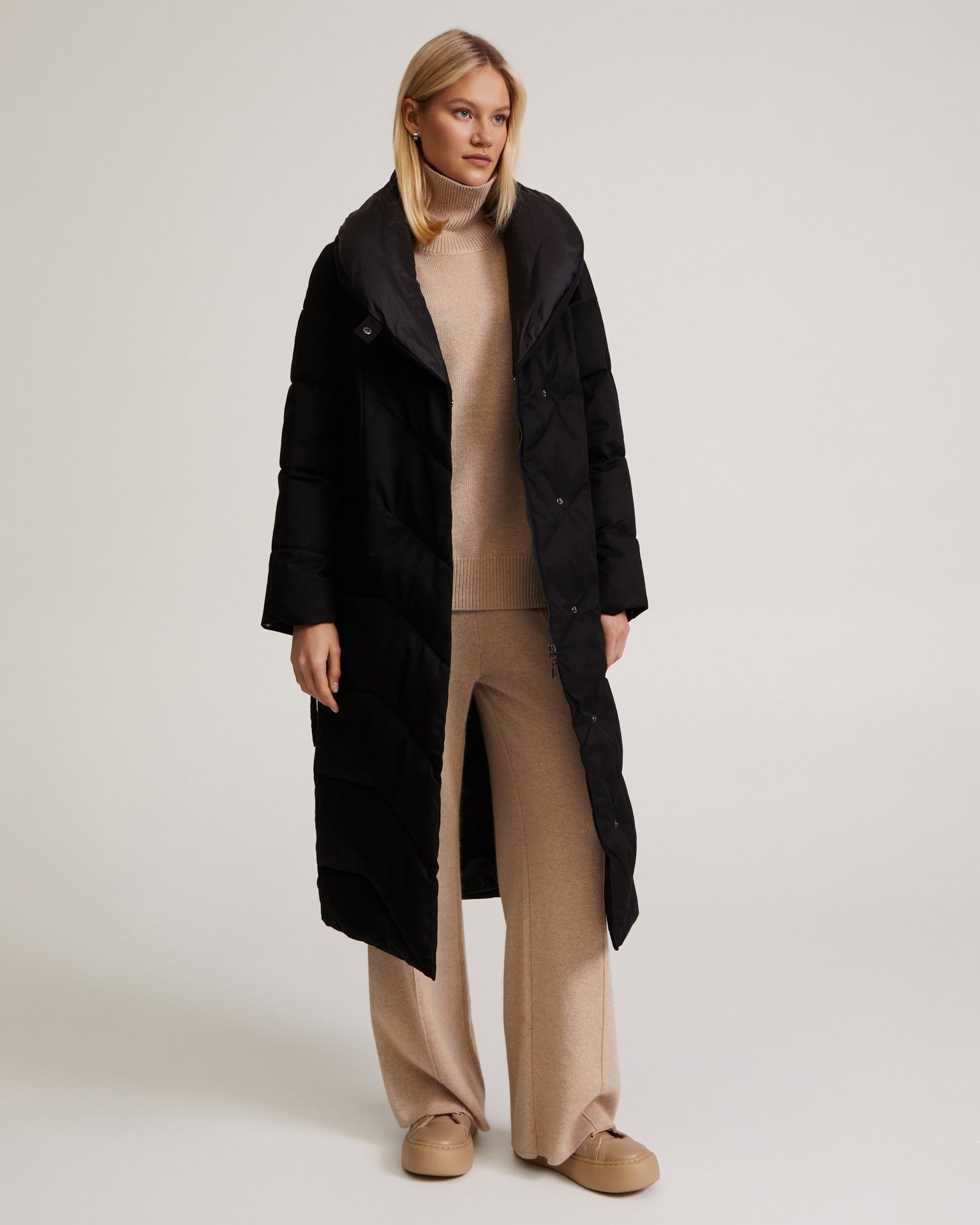 Belted Puffer Coat in Black, Black — photo 3