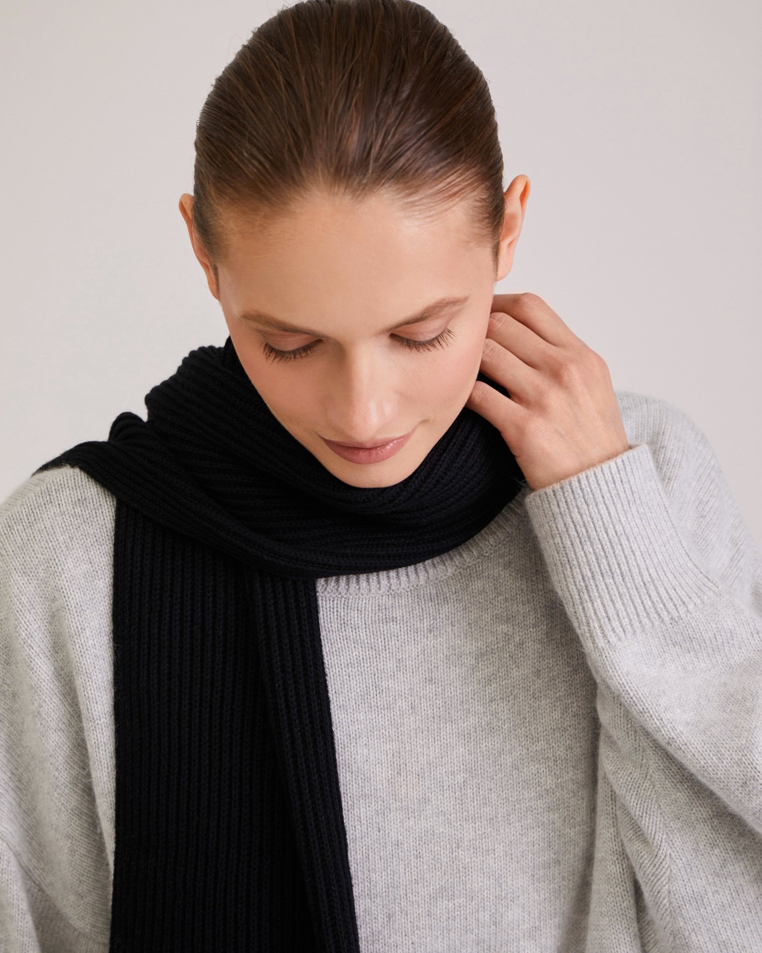 Wide scarf, Black — photo 3