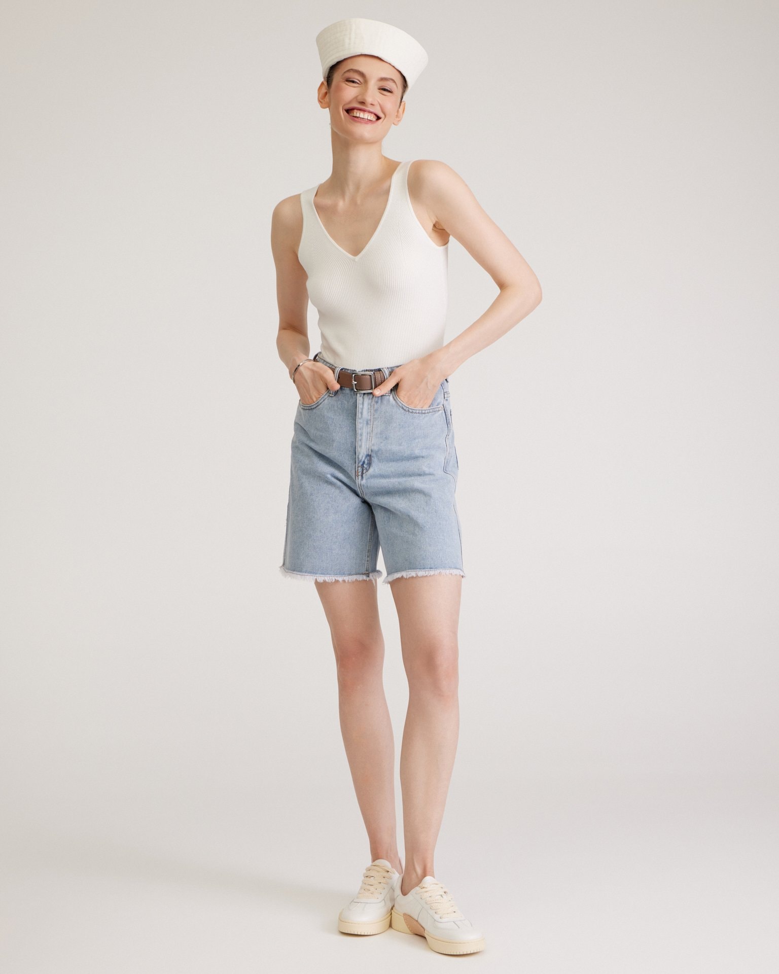 Bermuda shorts with raw hem, Azure