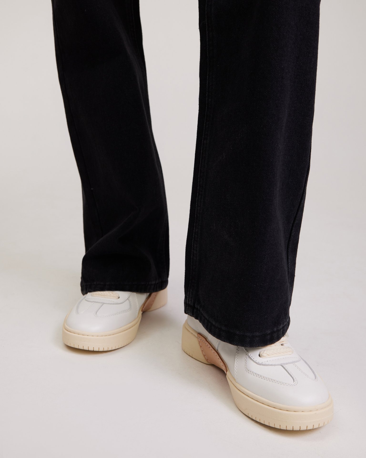 White trainers with inserts, White — photo 7