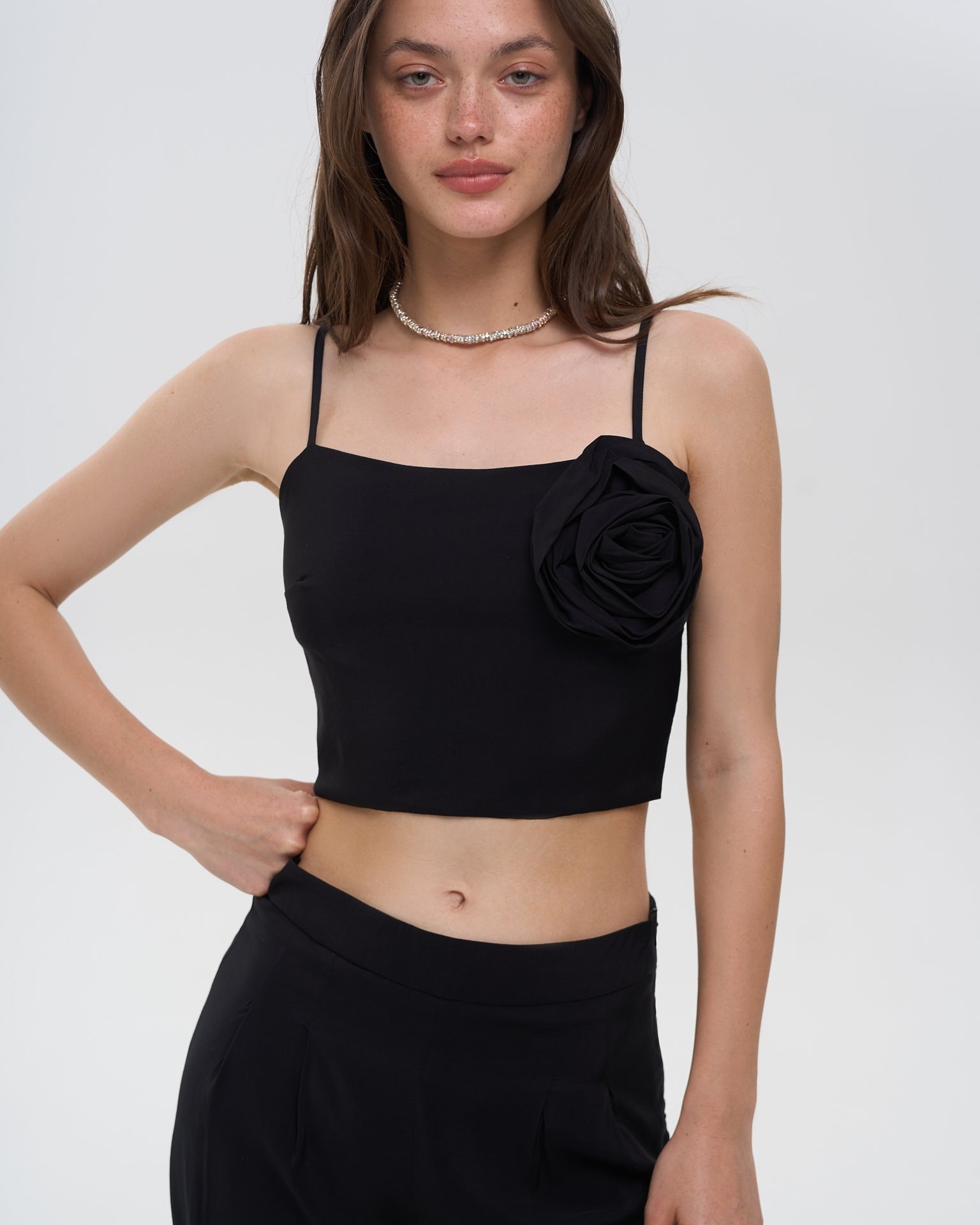 Top with a Flower, Black — photo 2