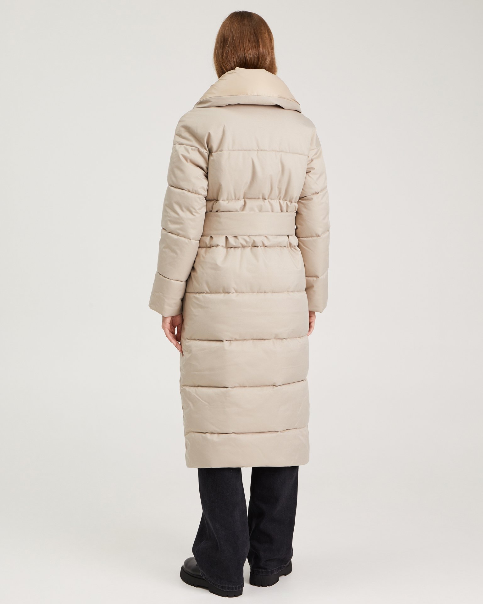 Belted Puffer Coat in Beige, Beige — photo 4