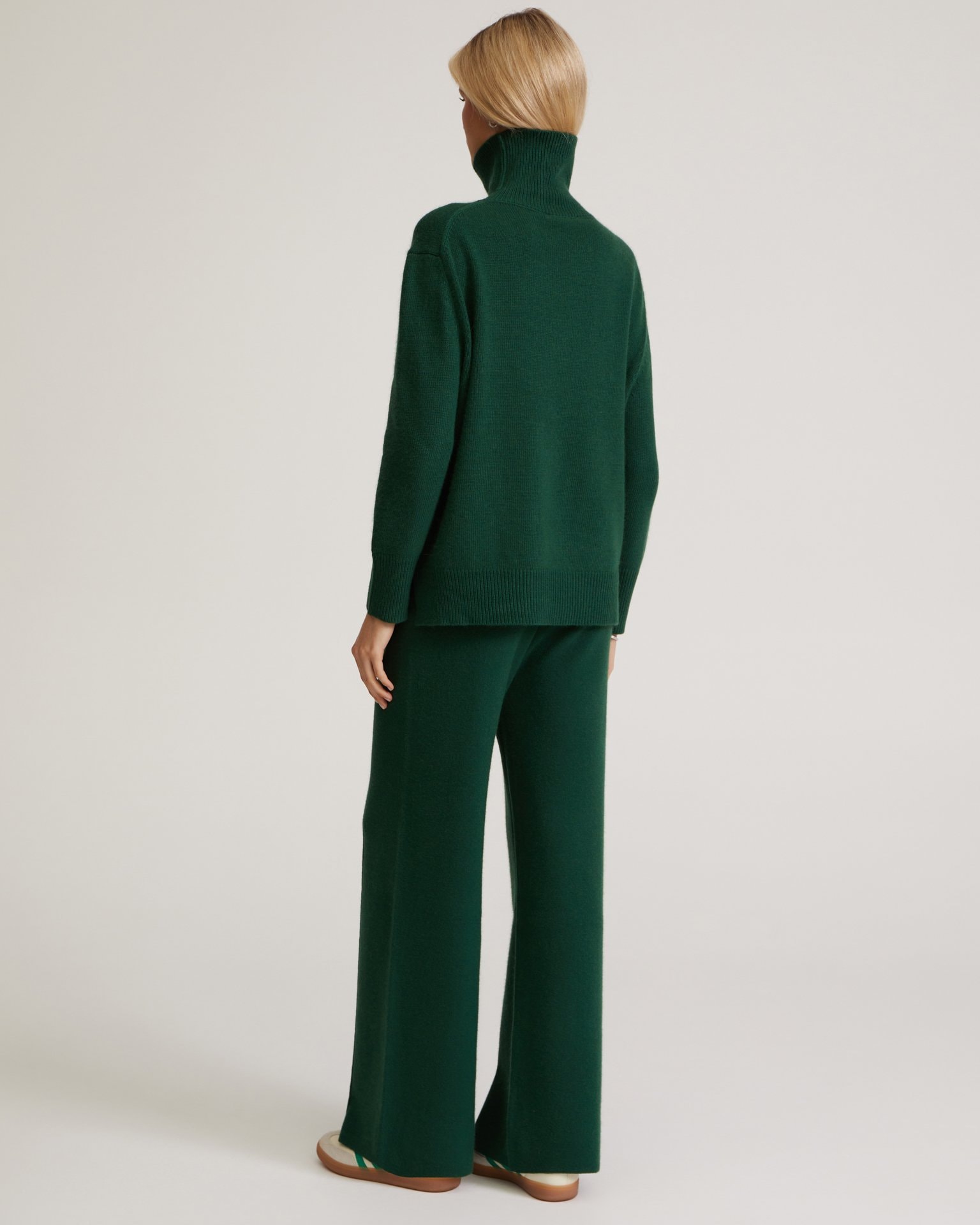 Knitted suit in emerald green, Green — photo 4