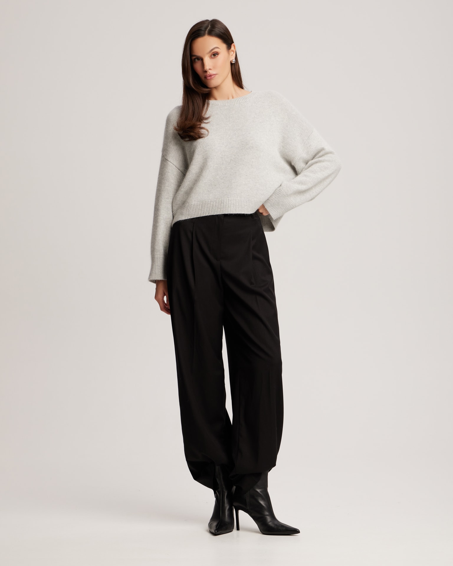 Cropped jumper in grey, Grey. — photo 2