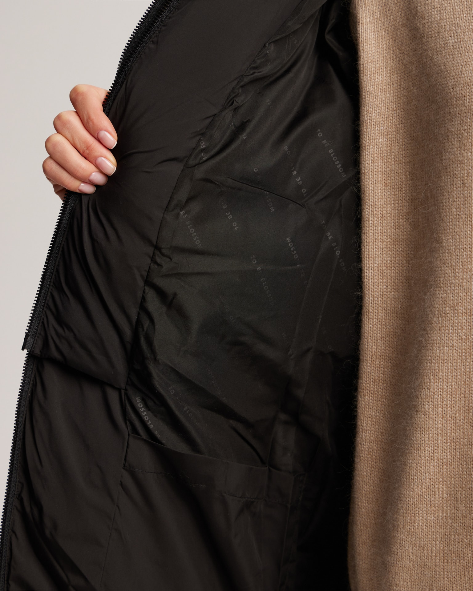 Essential black puffer coat, Black — photo 9