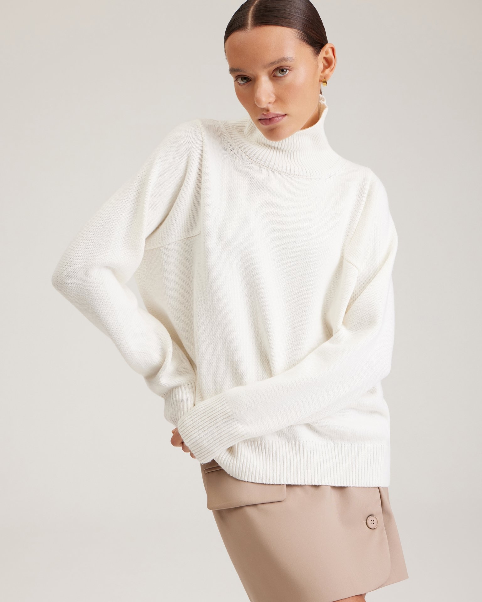 High-neck jumper in white