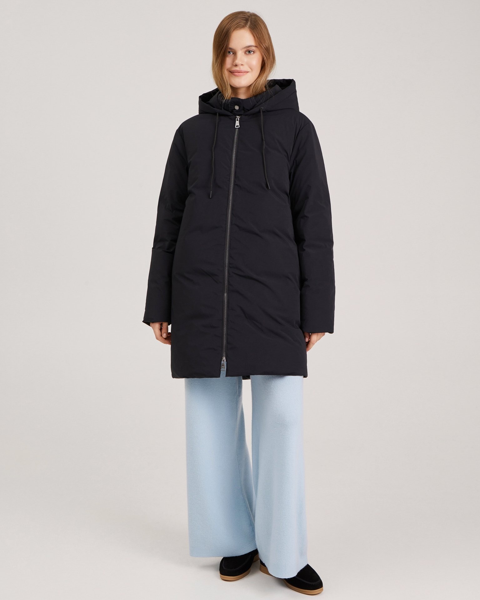 Down jacket with natural insulation