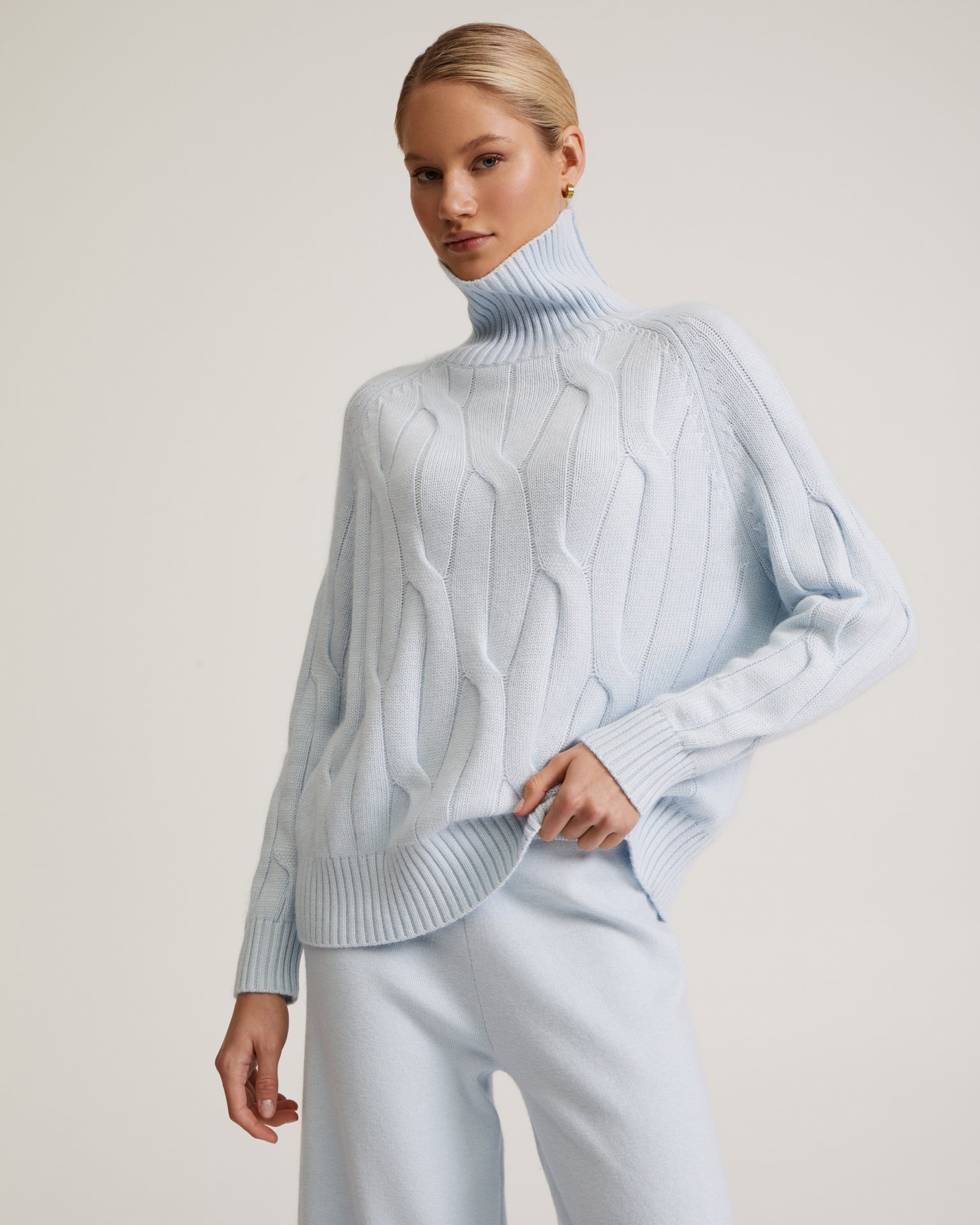 Knitted set