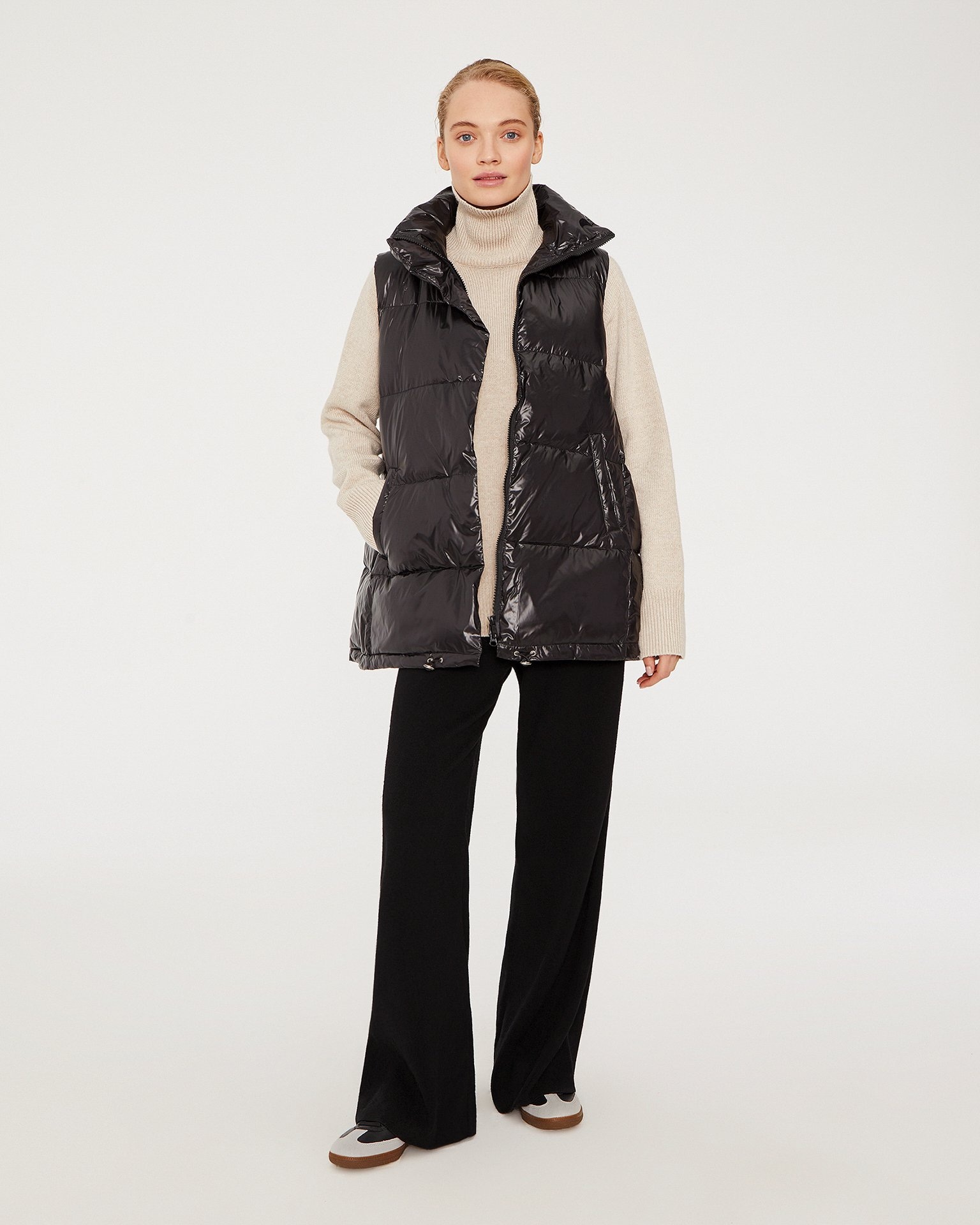 Down and feather gilet in black