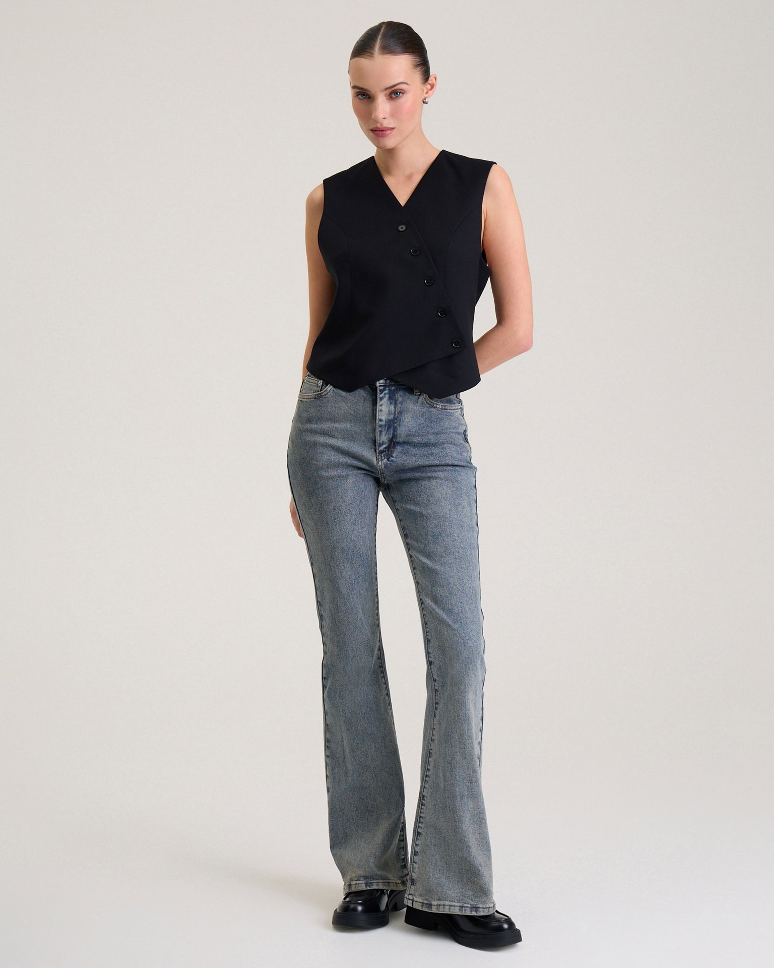 Flared jeans in dusty blue