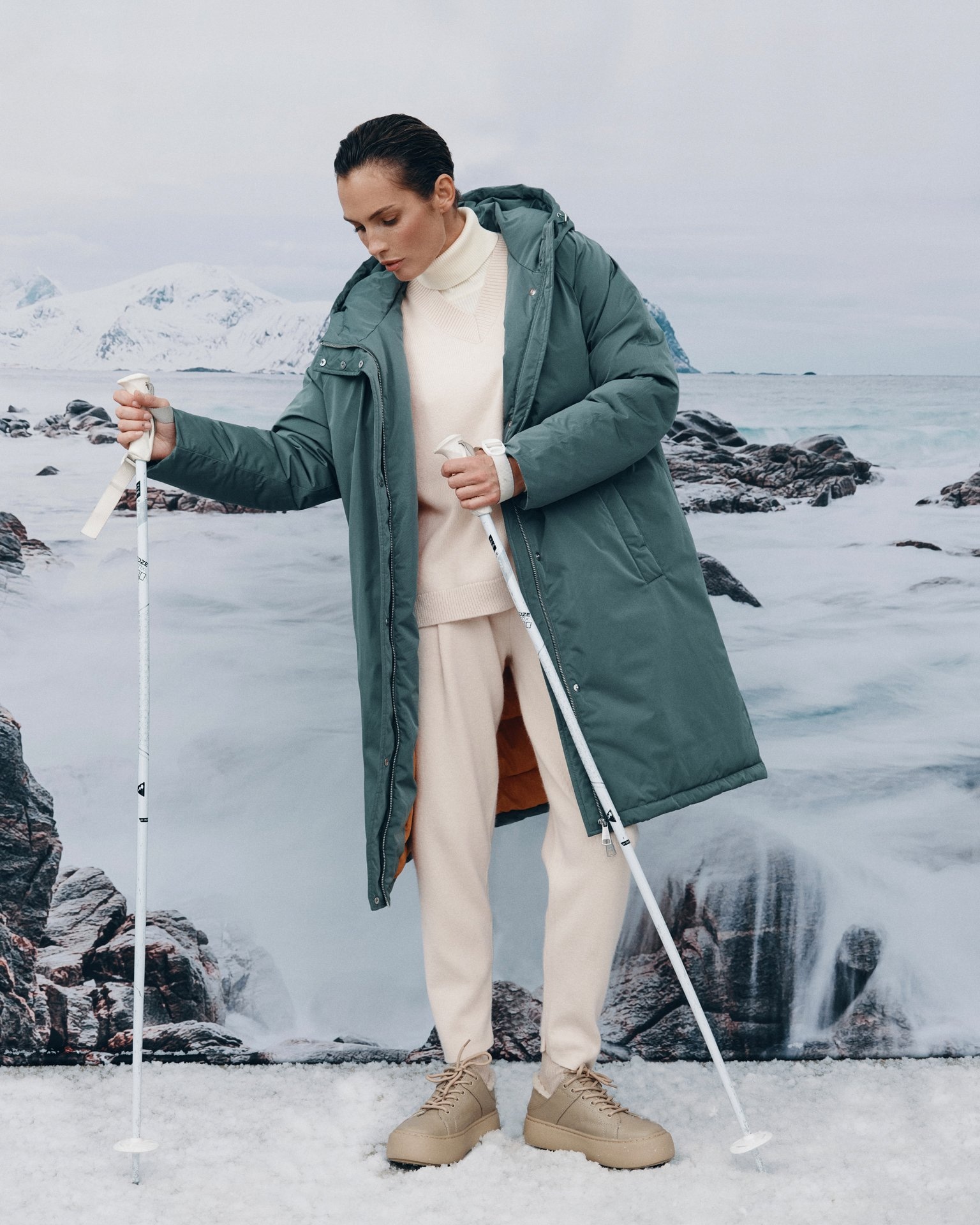 Straight-cut down jacket