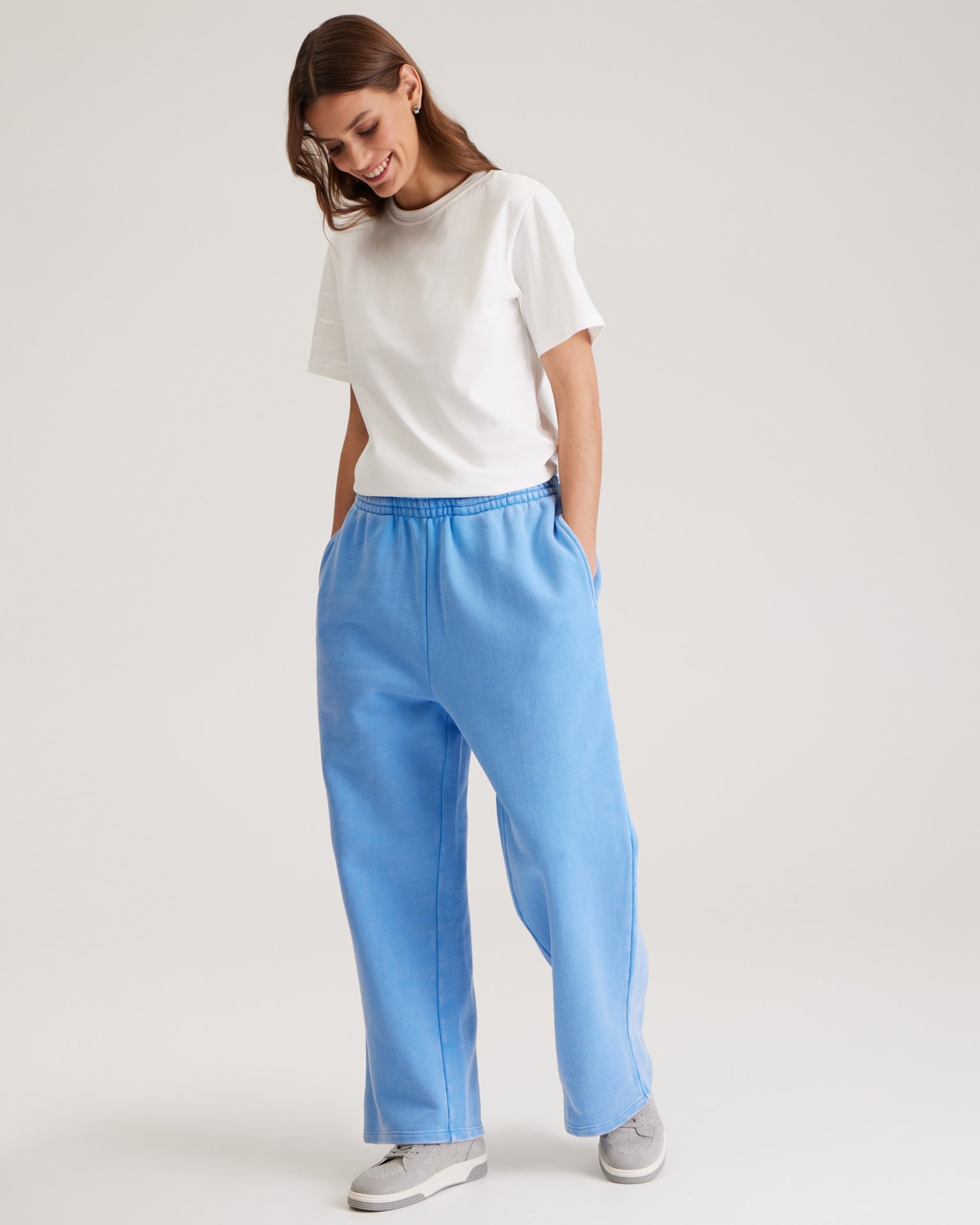 Straight-leg sport trousers