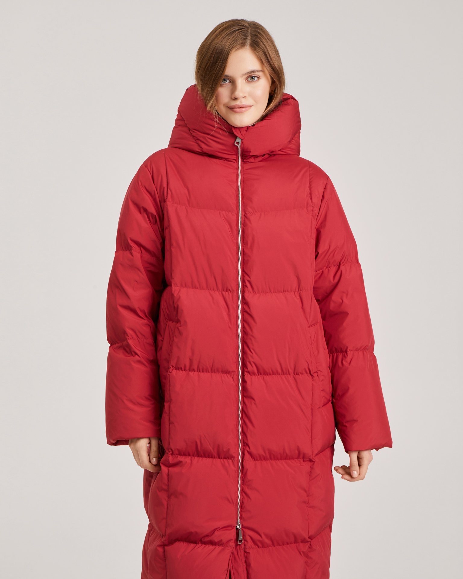 Long padded coat in marsala