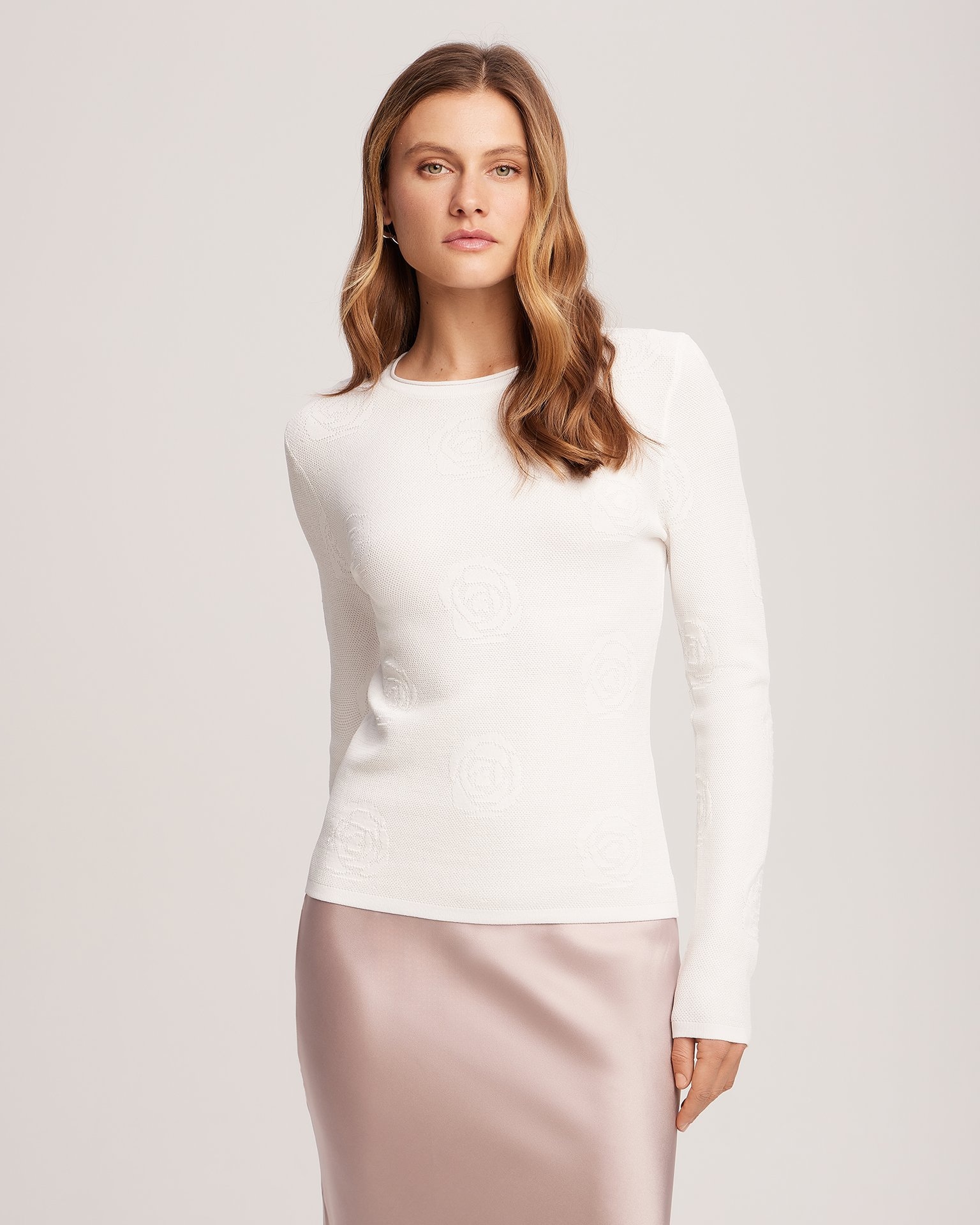 Jumper with textured roses