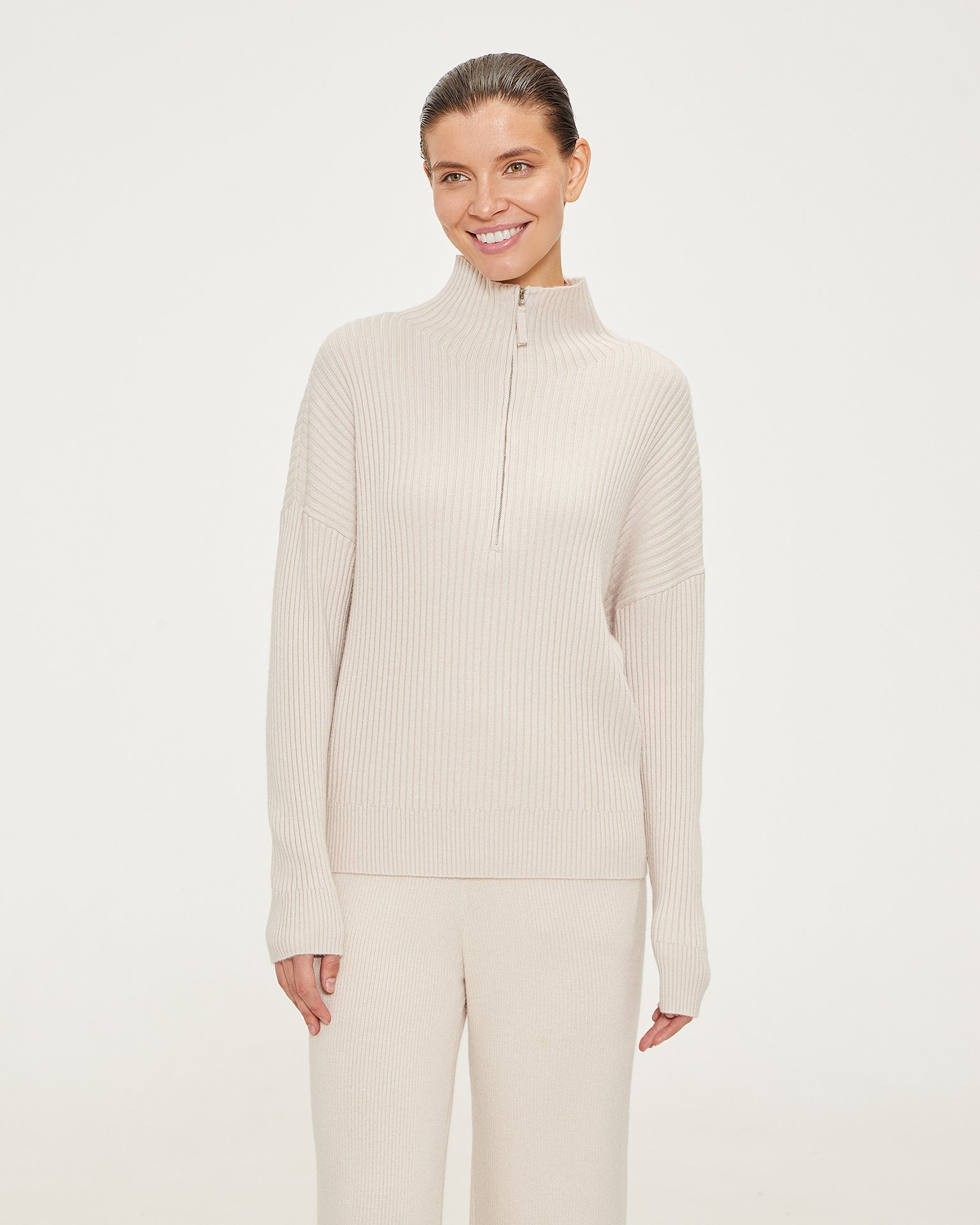 Straight-leg trousers