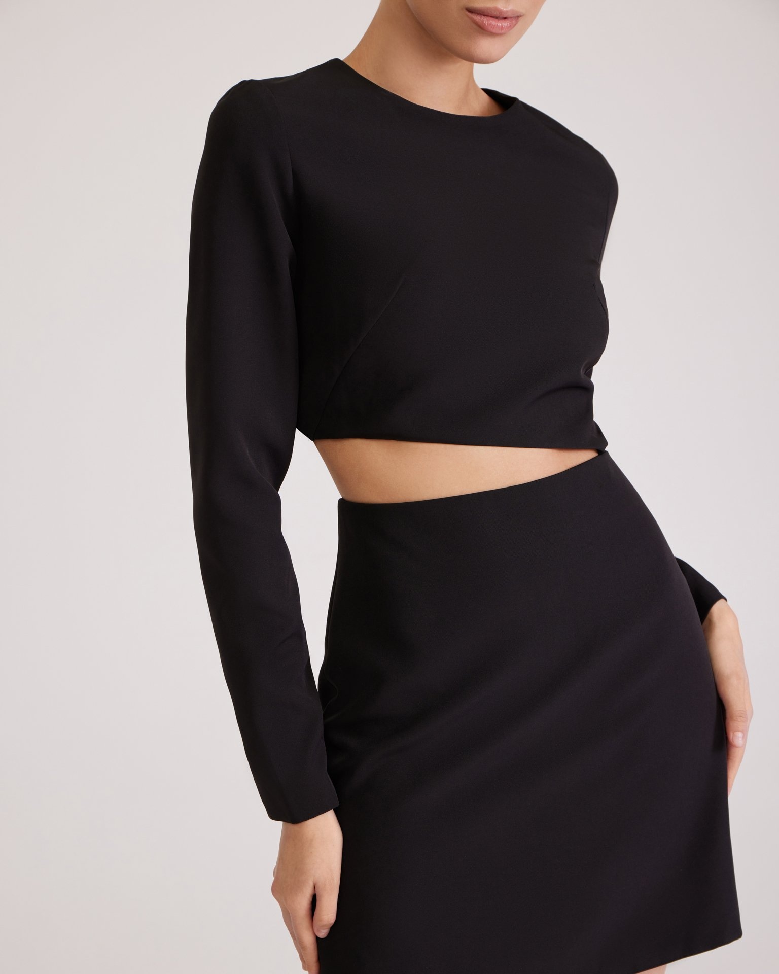 Dress with a waist slit