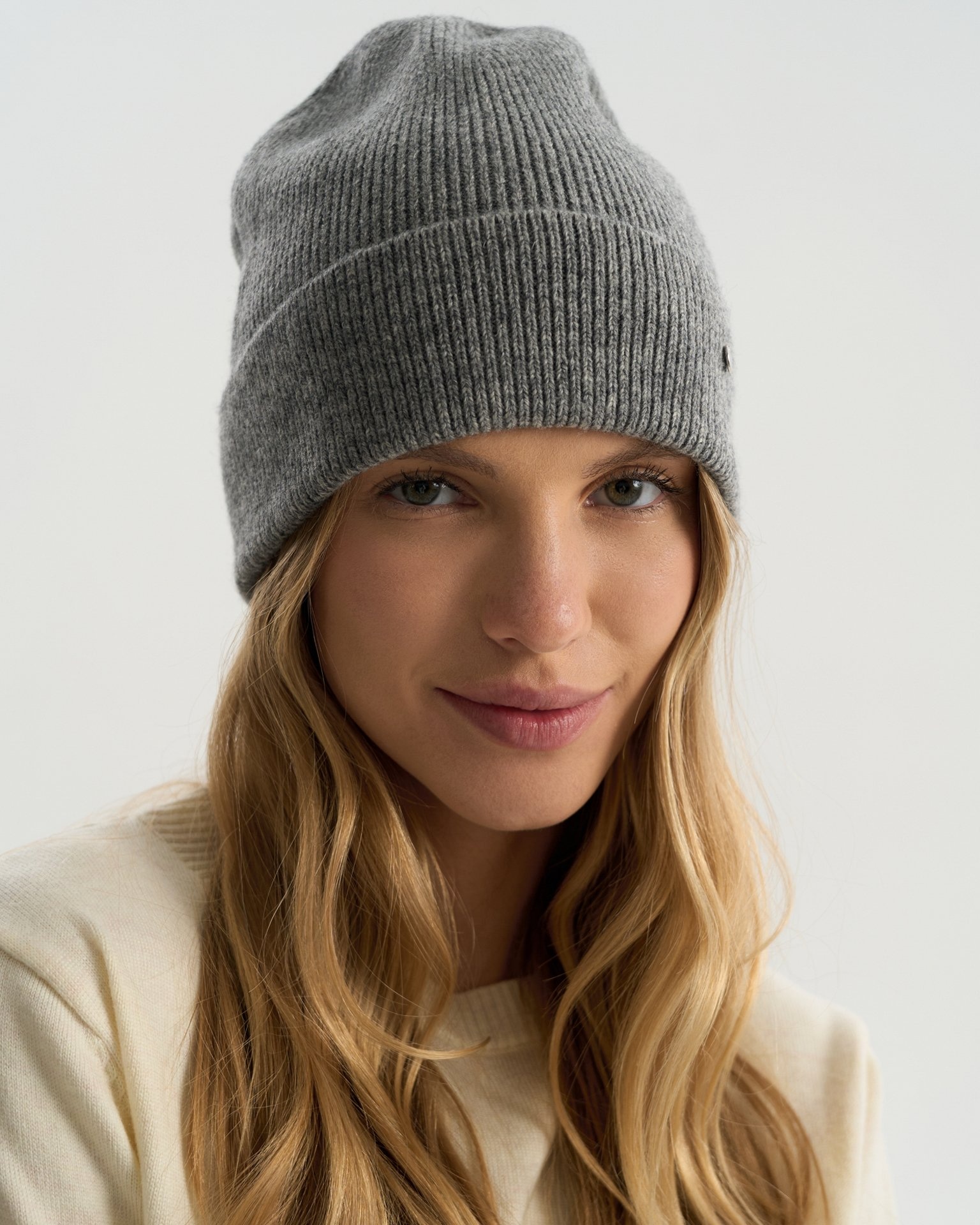 Mixed wool beanie