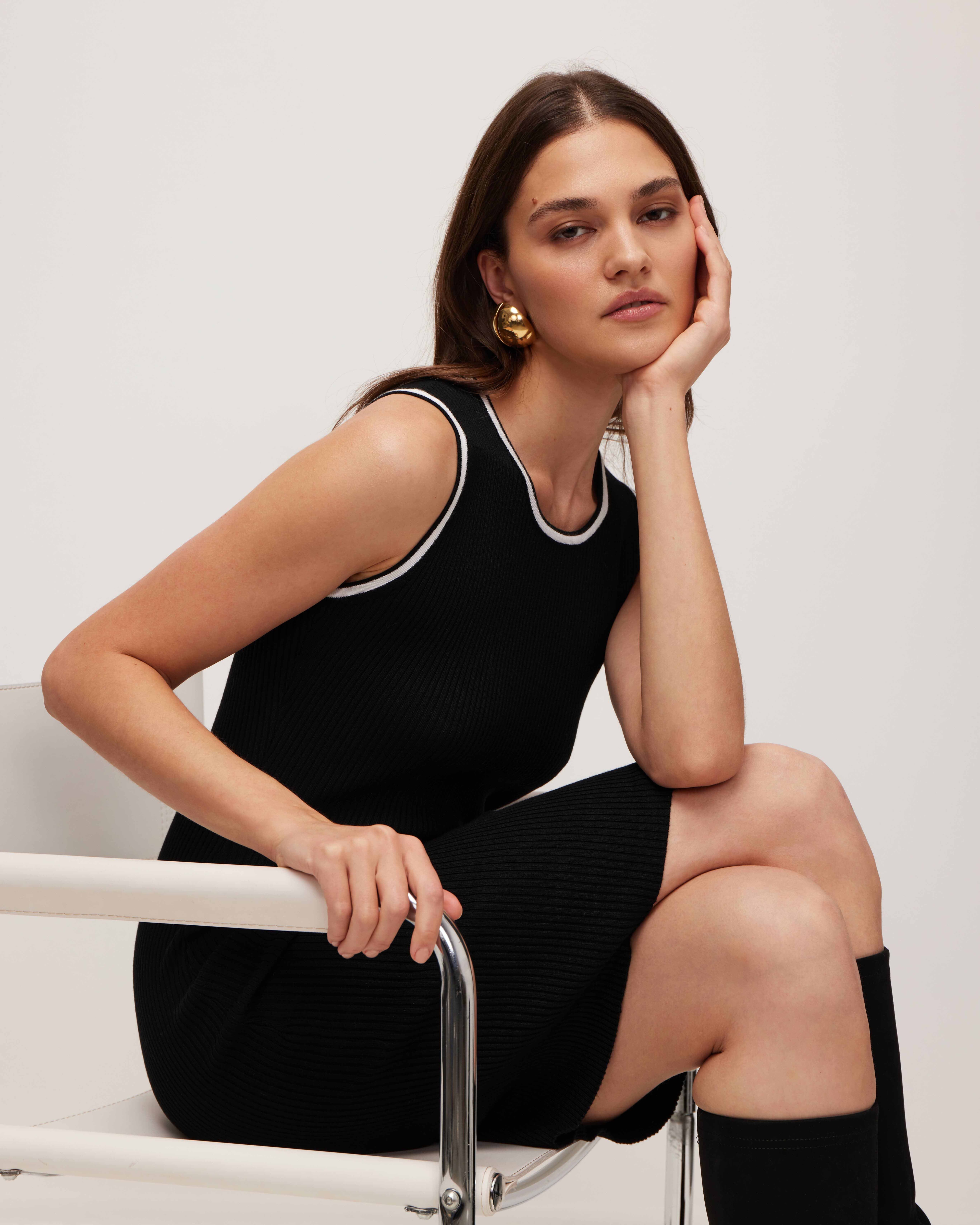 Dress with Contrast Trim