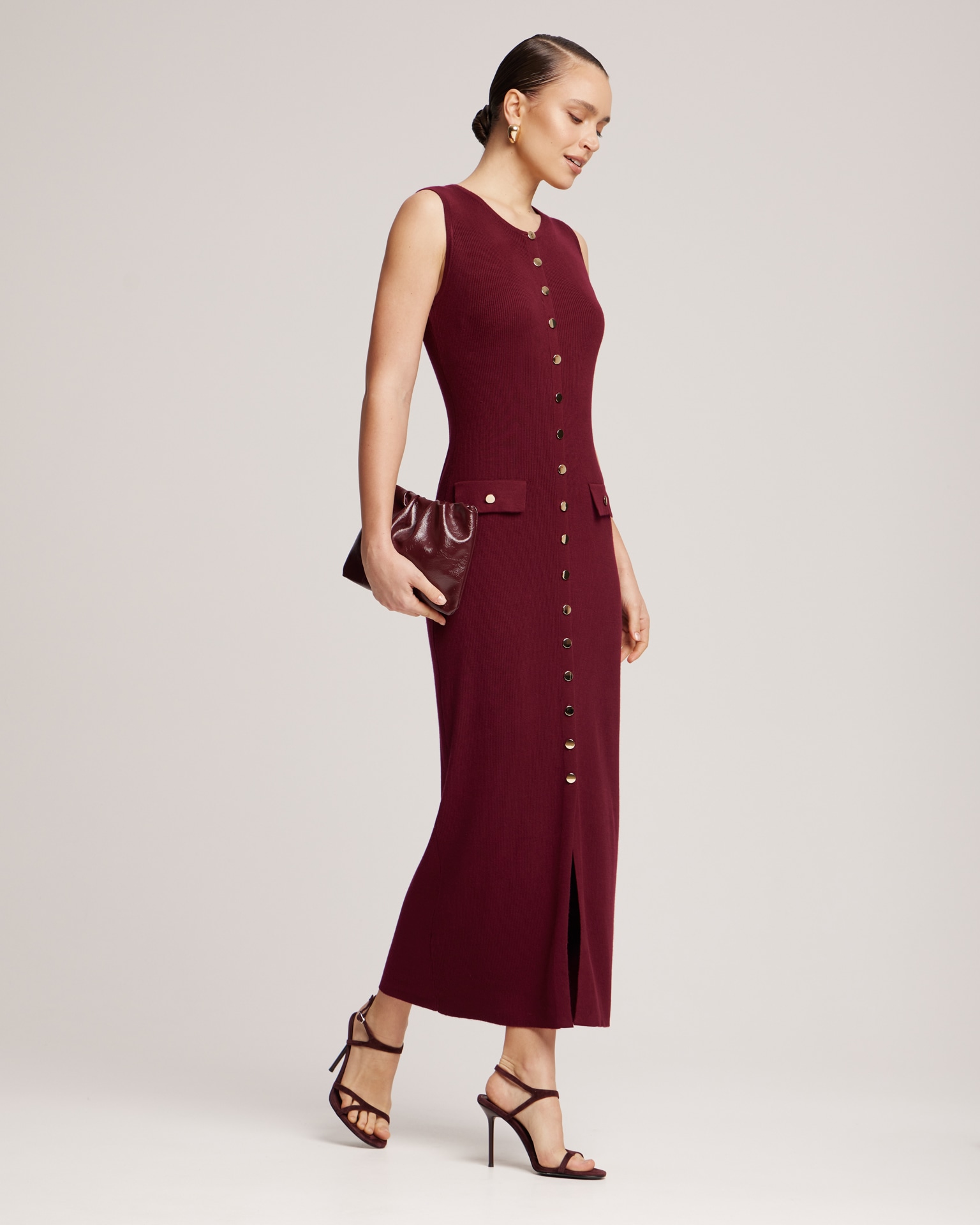 Sleeveless midi dress