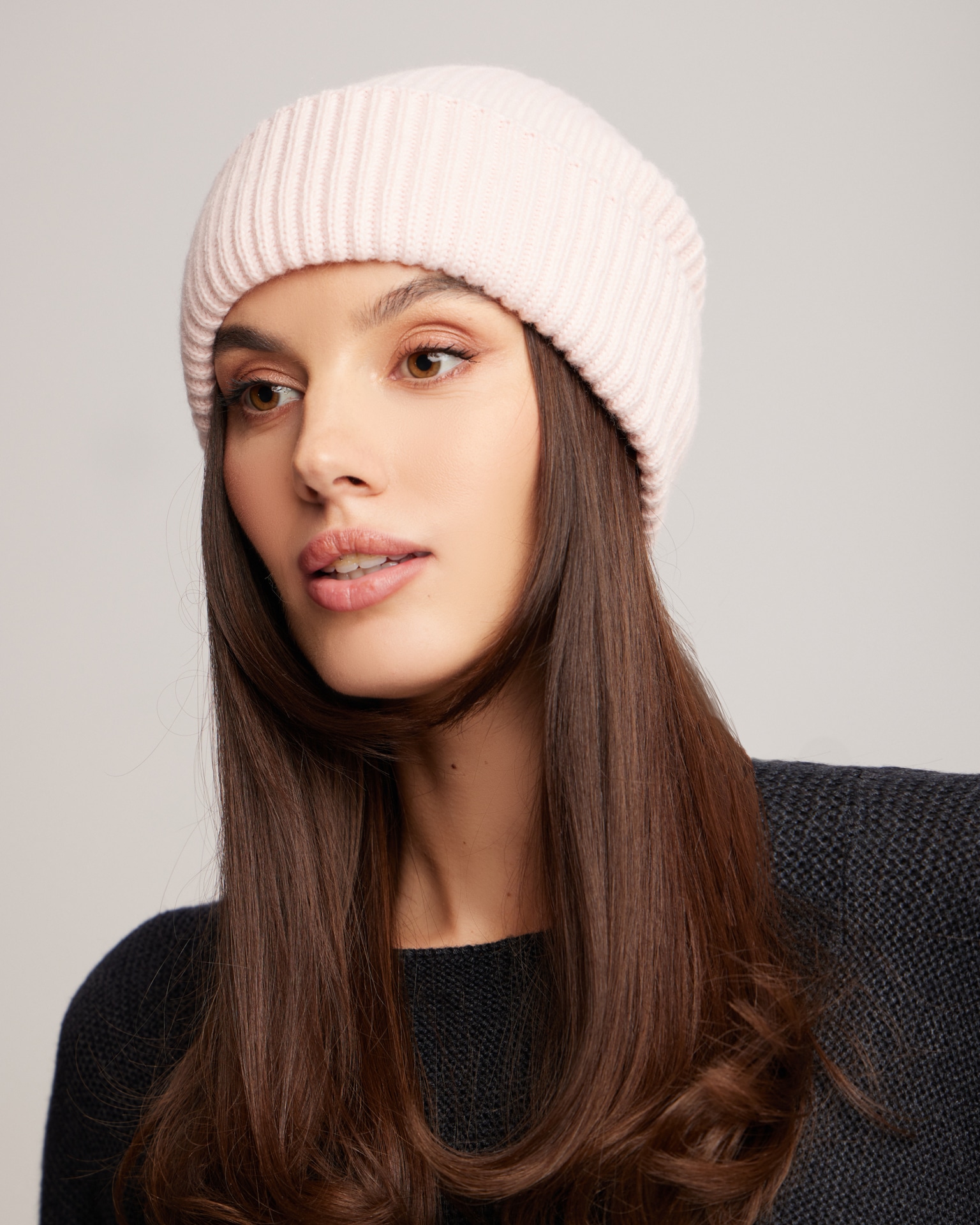 Textured Rib Knit Wool Hat in Pink