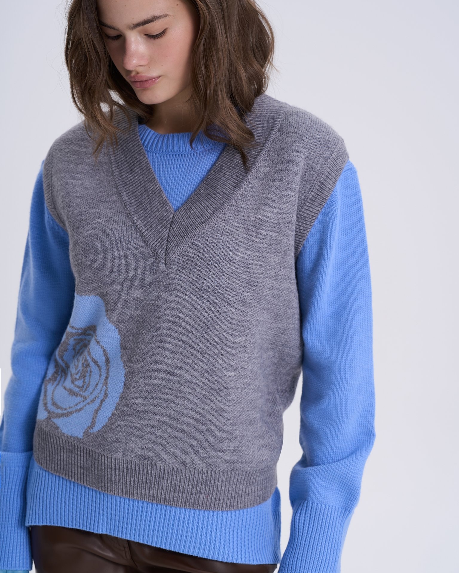V-neck Waistcoat, Light Grey — photo 9