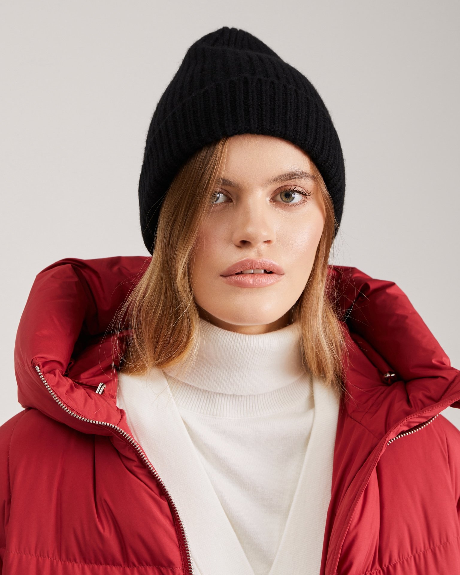 Cashmere and wool beanie hat
