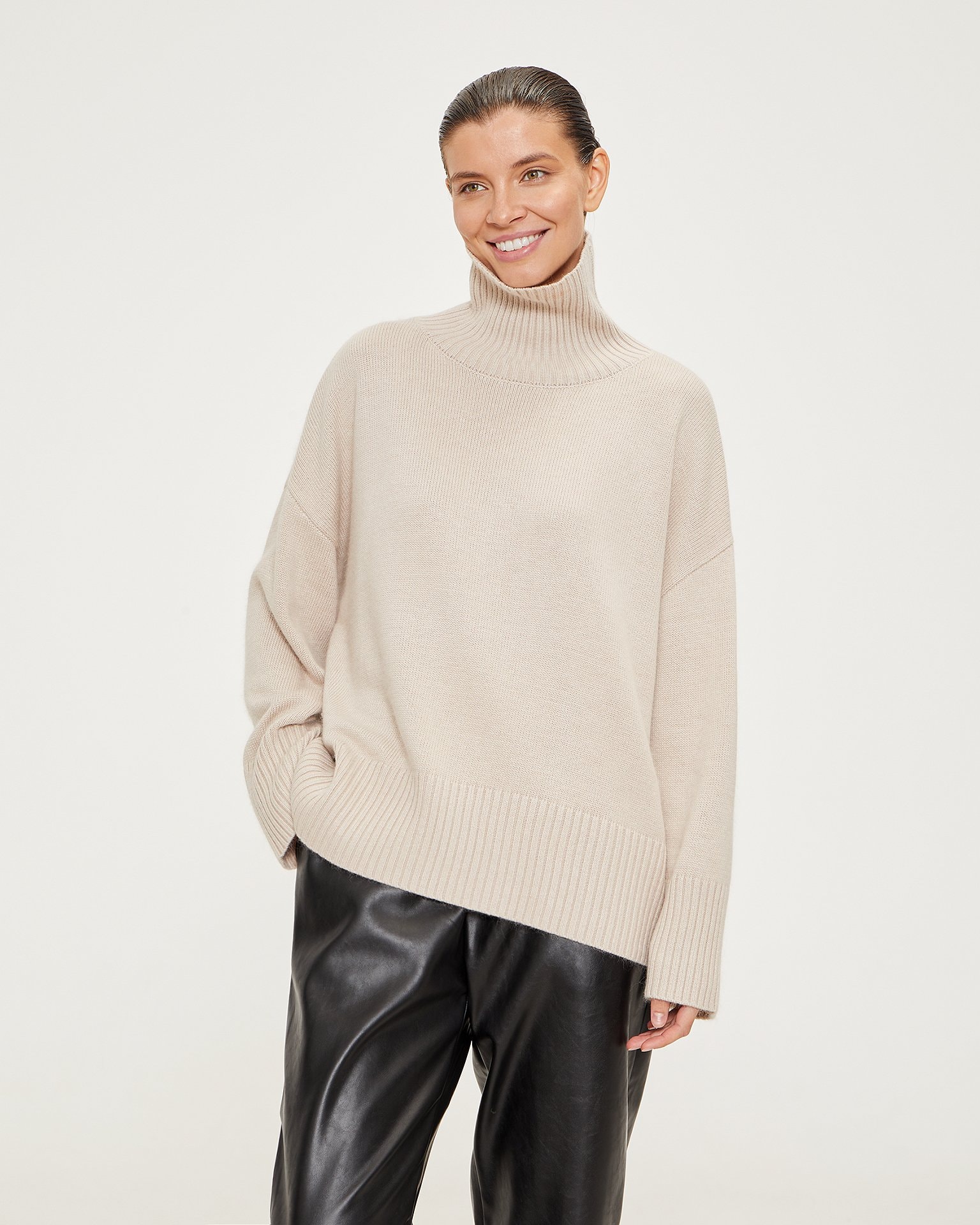 Beige high-neck jumper, Beige