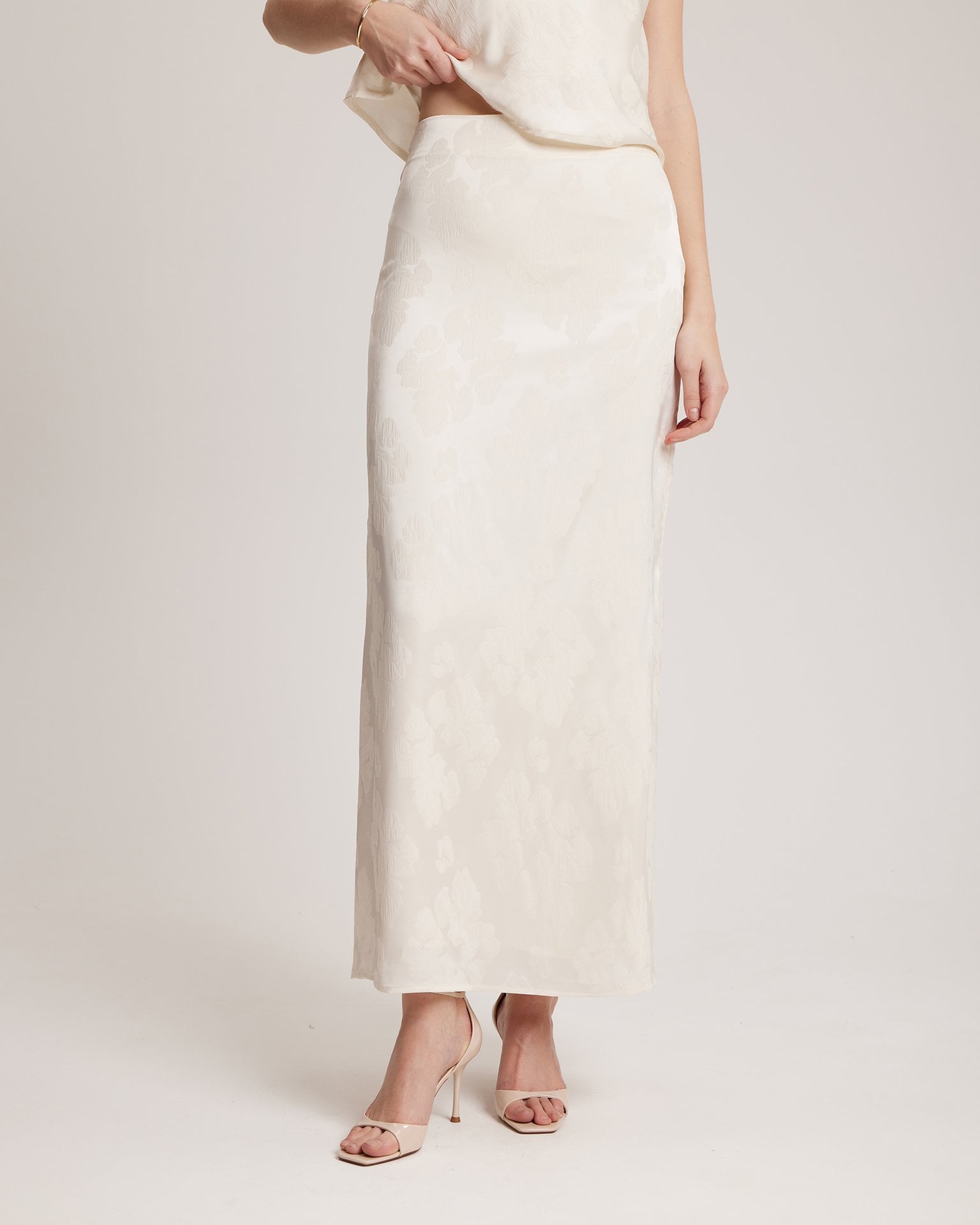 Milk-coloured skirt
