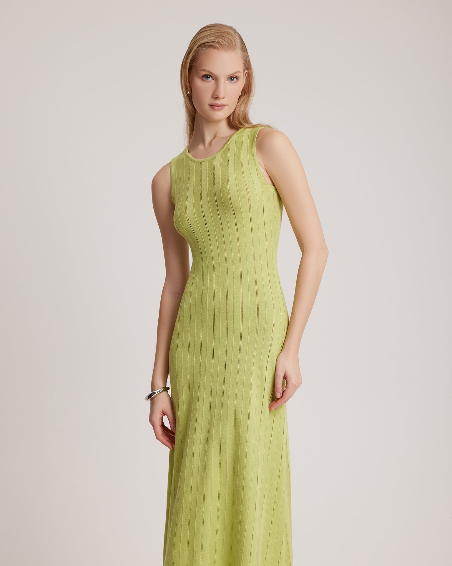 Green Dress, Green — photo 2