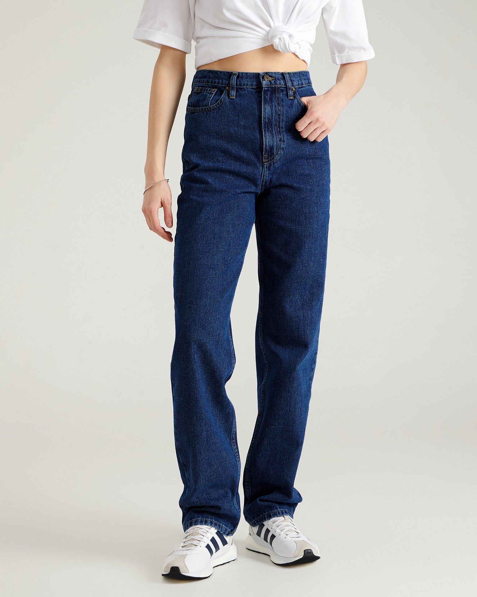 Straight Leg Dark Blue Jeans