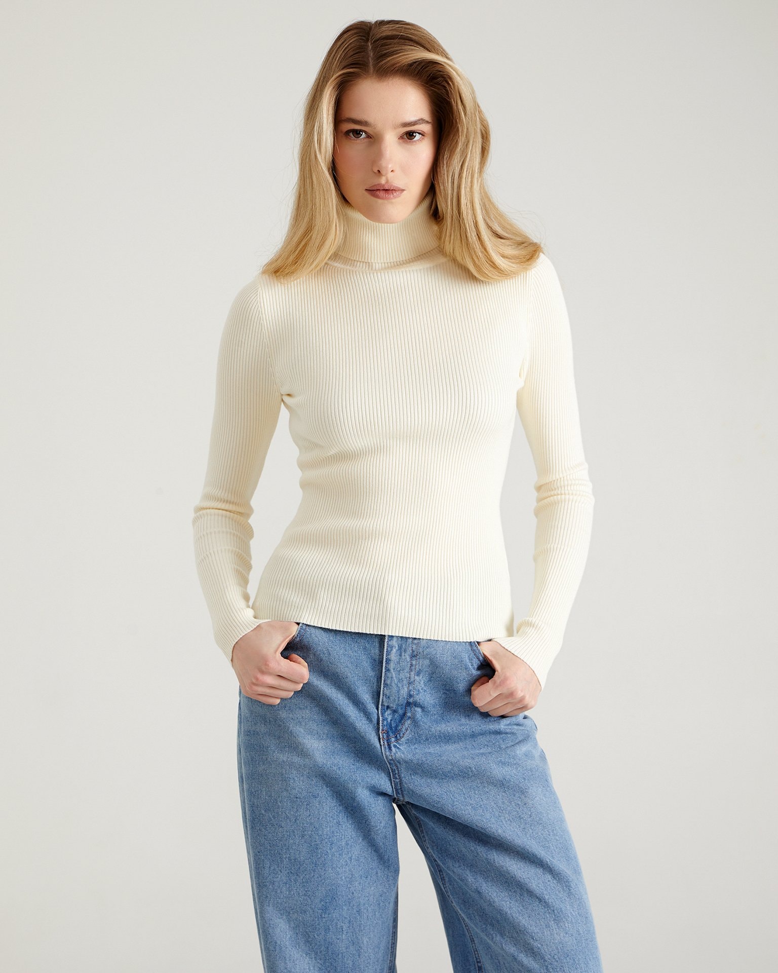 A viscose turtleneck, Milk