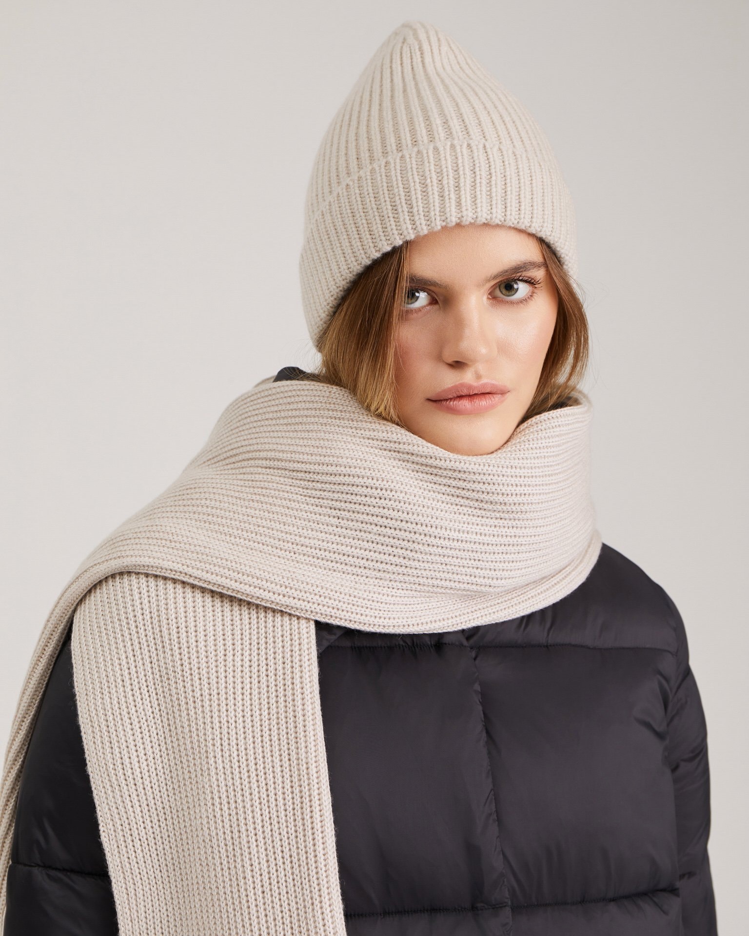 Beige scarf, Beige — photo 3