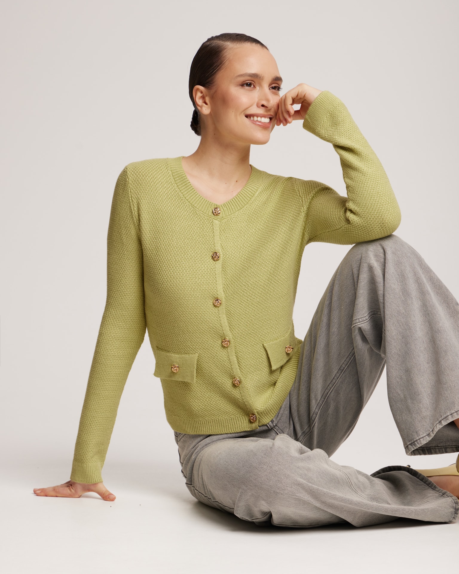 Green cardigan, Green