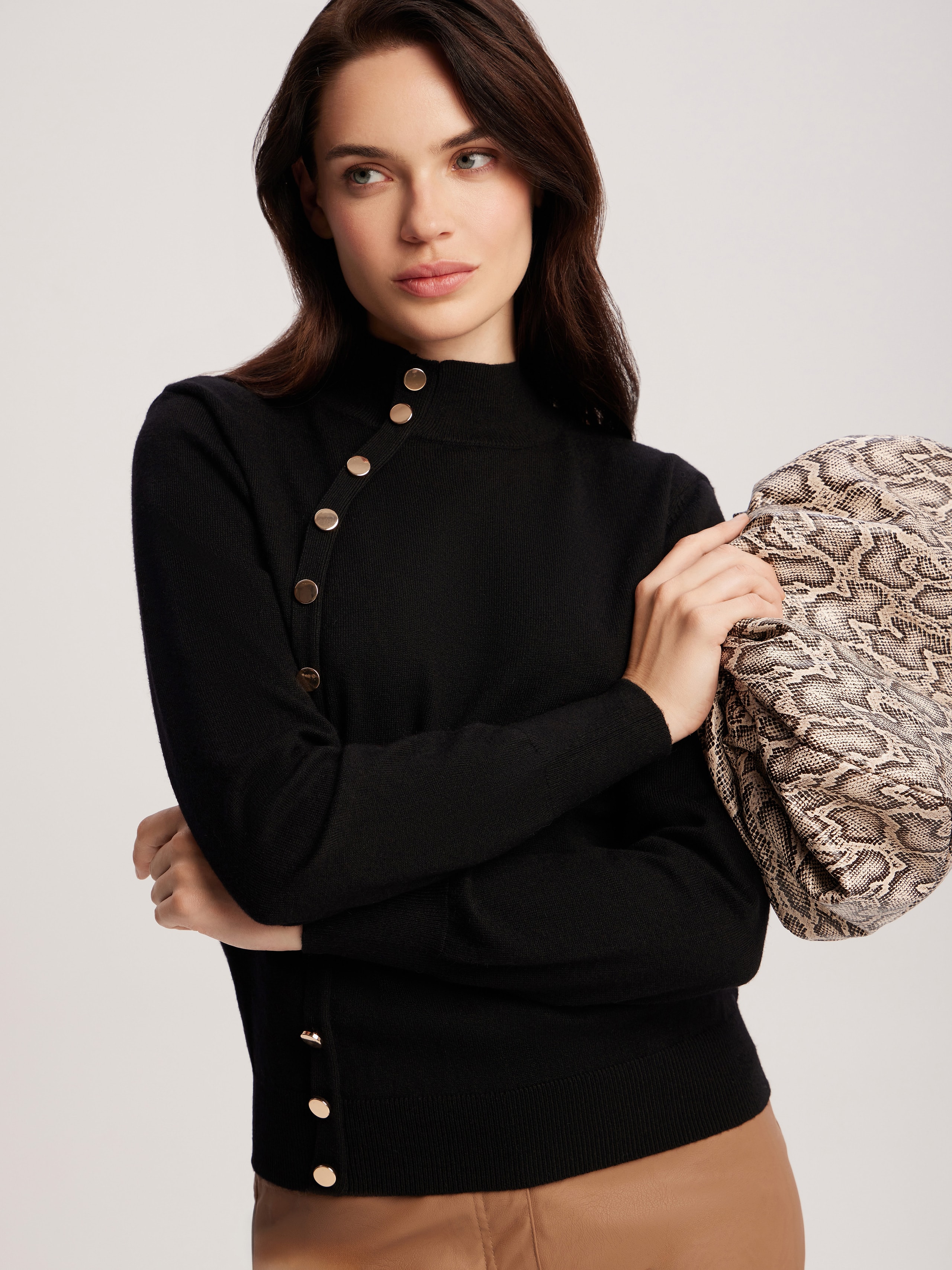 Jumper with accent buttons, Black