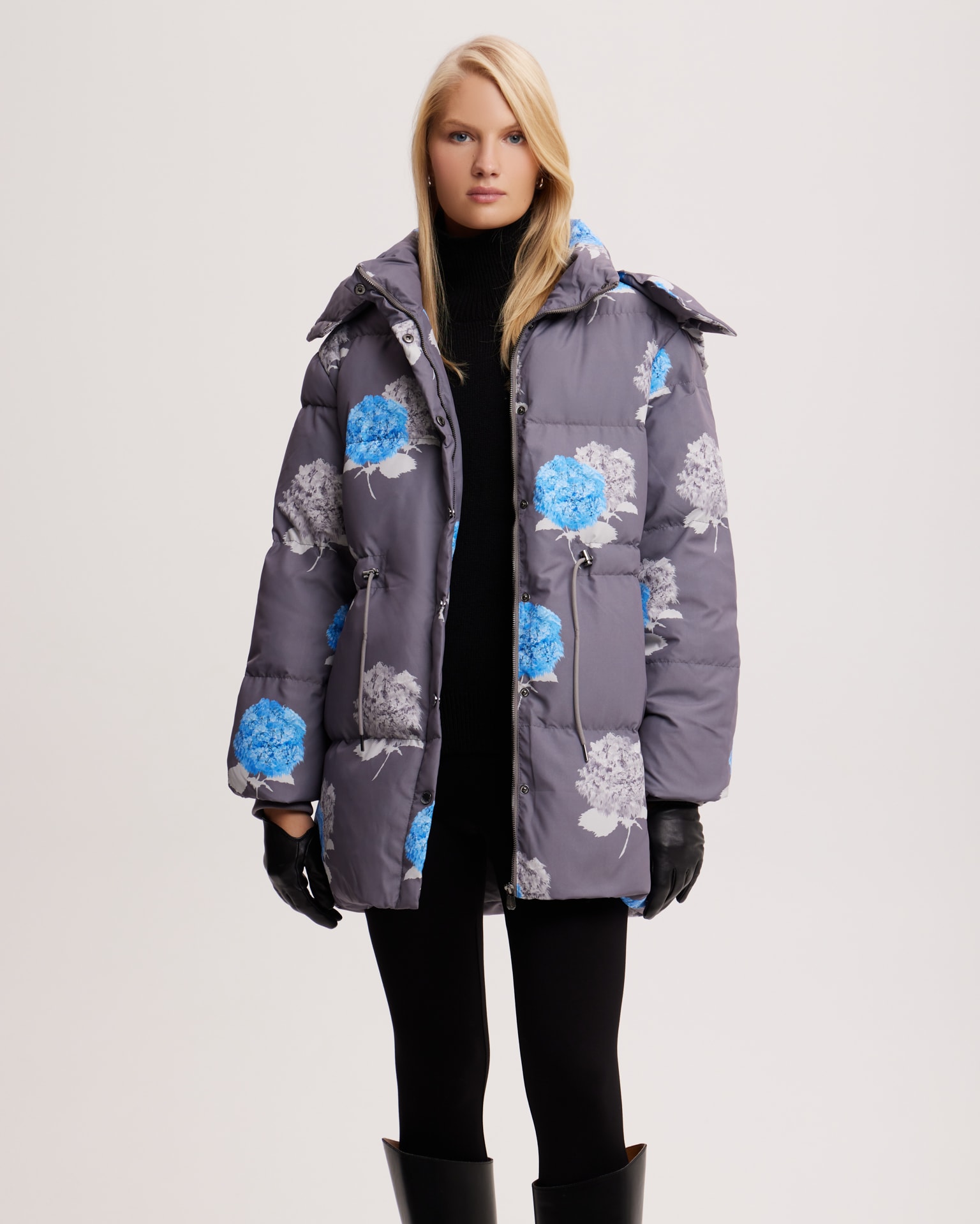 Longline down jacket with limited edition Hydrangea print, Grey — photo 2