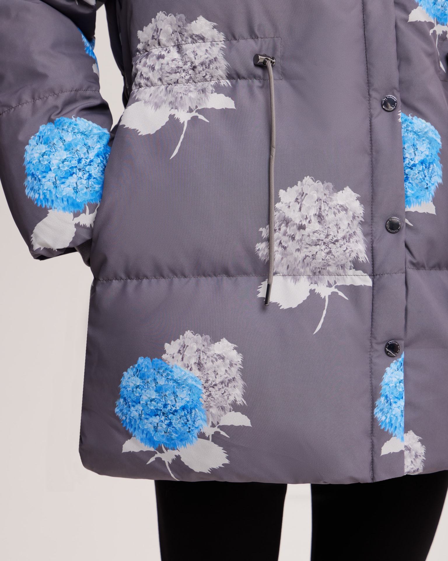 Longline down jacket with limited edition Hydrangea print, Grey — photo 10