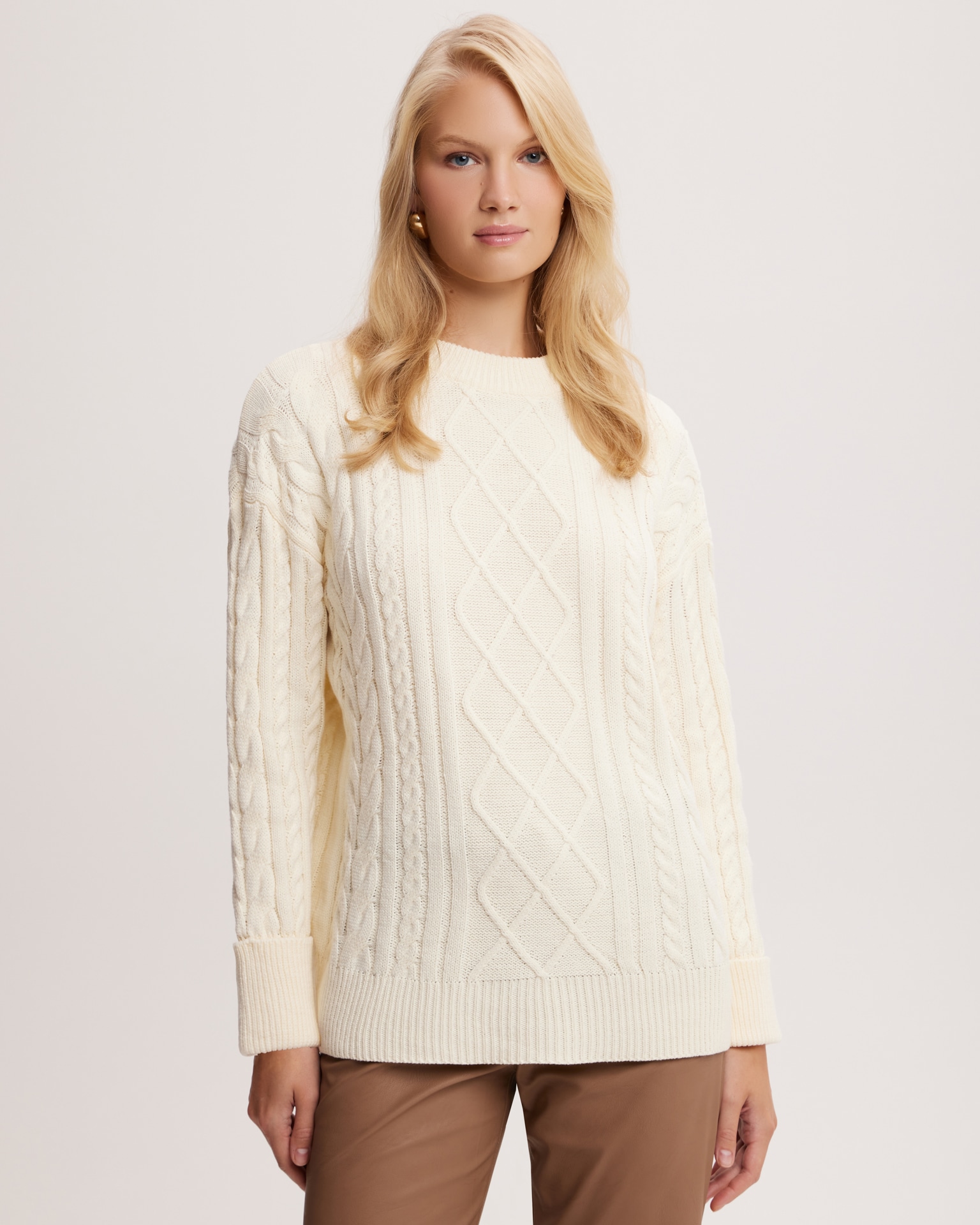 Textured jumper in white