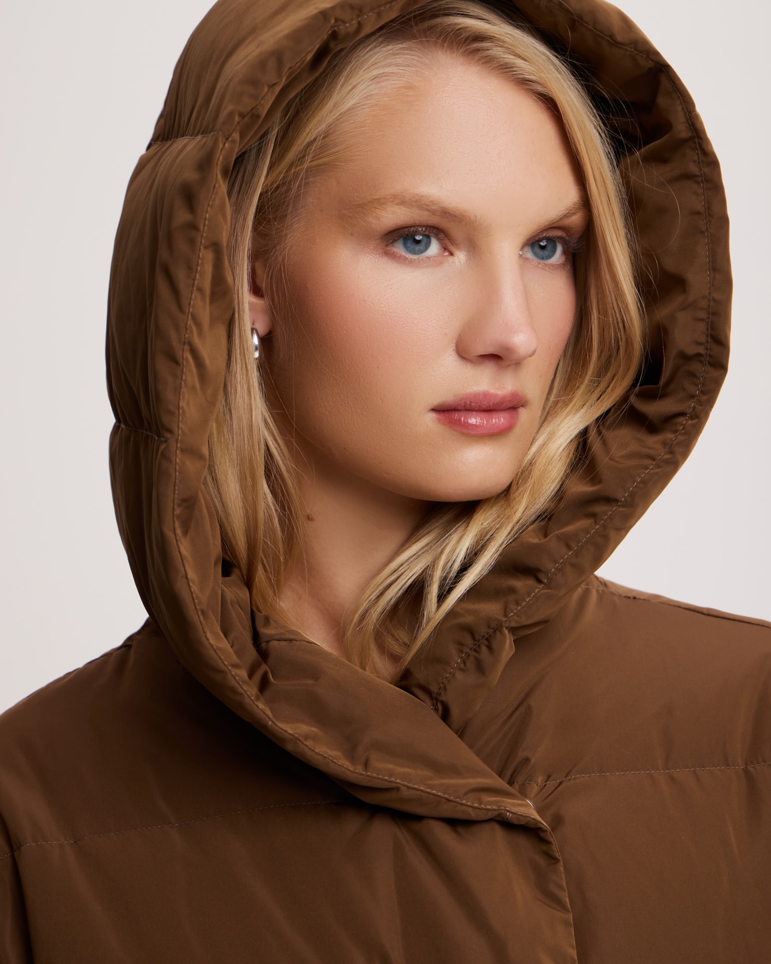 Chocolate brown puffer jacket with snap fasteners, Brown. — photo 7